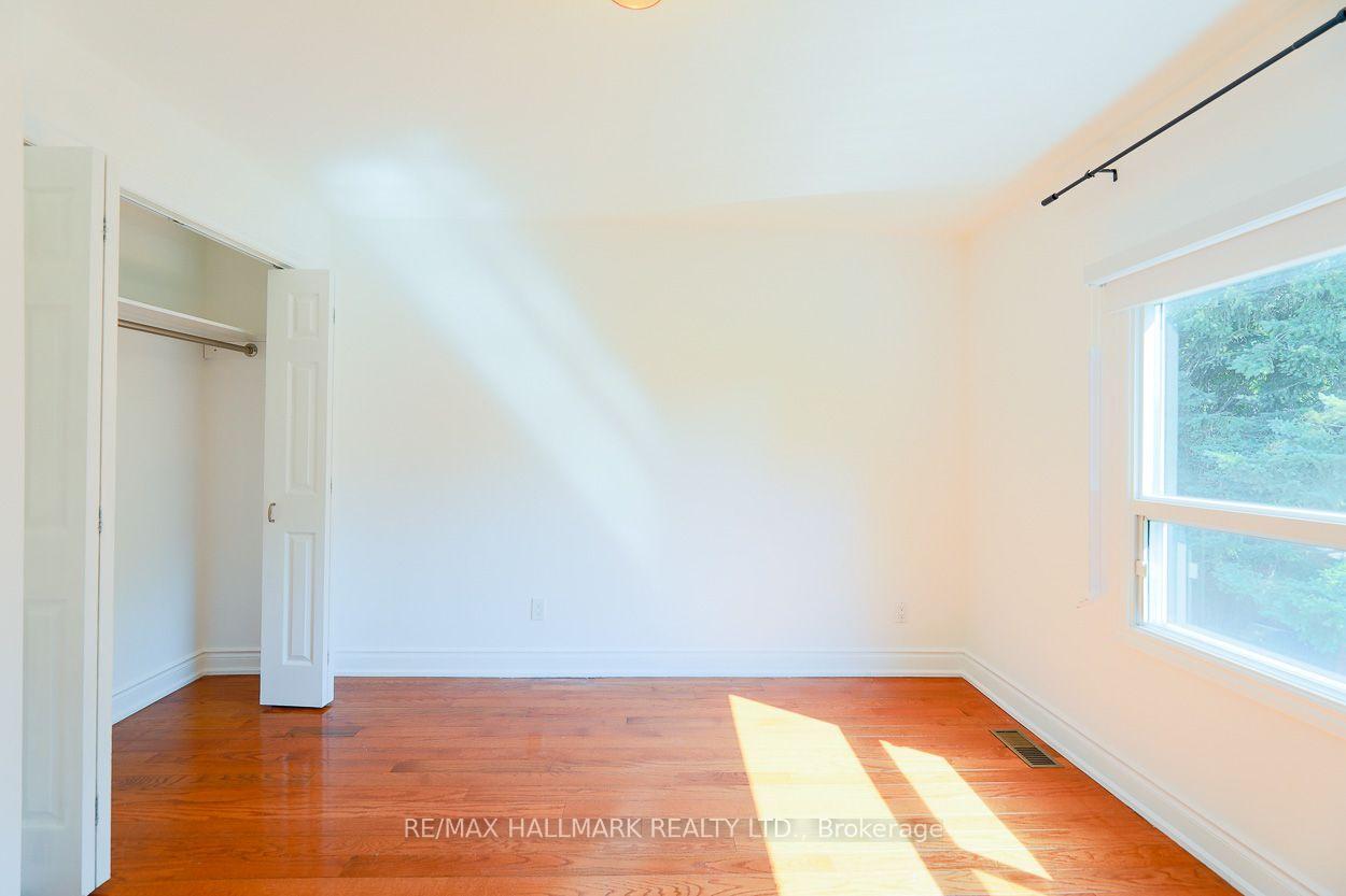 Photo 21 of 527 Craven Road, Toronto, Greenwood-Coxwell — HOMEH