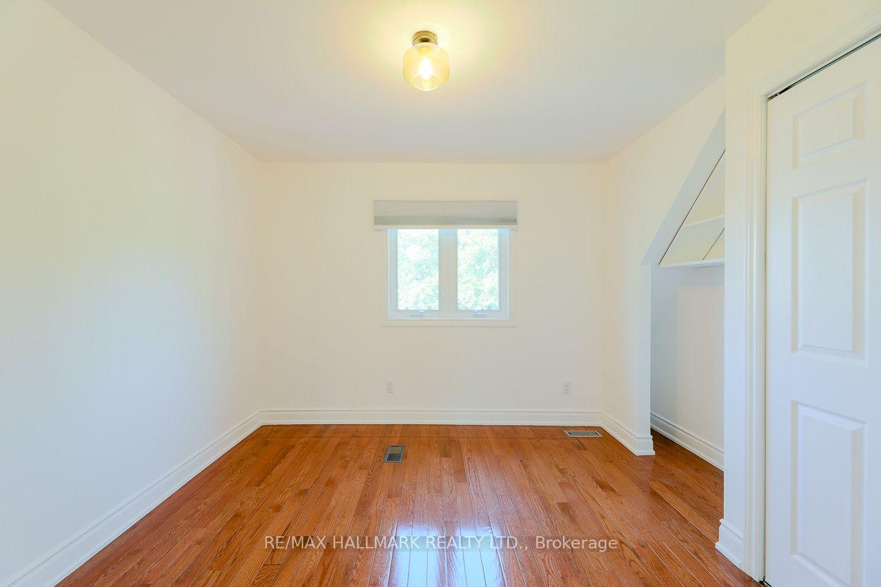 Photo 23 of 527 Craven Road, Toronto, Greenwood-Coxwell — HOMEH