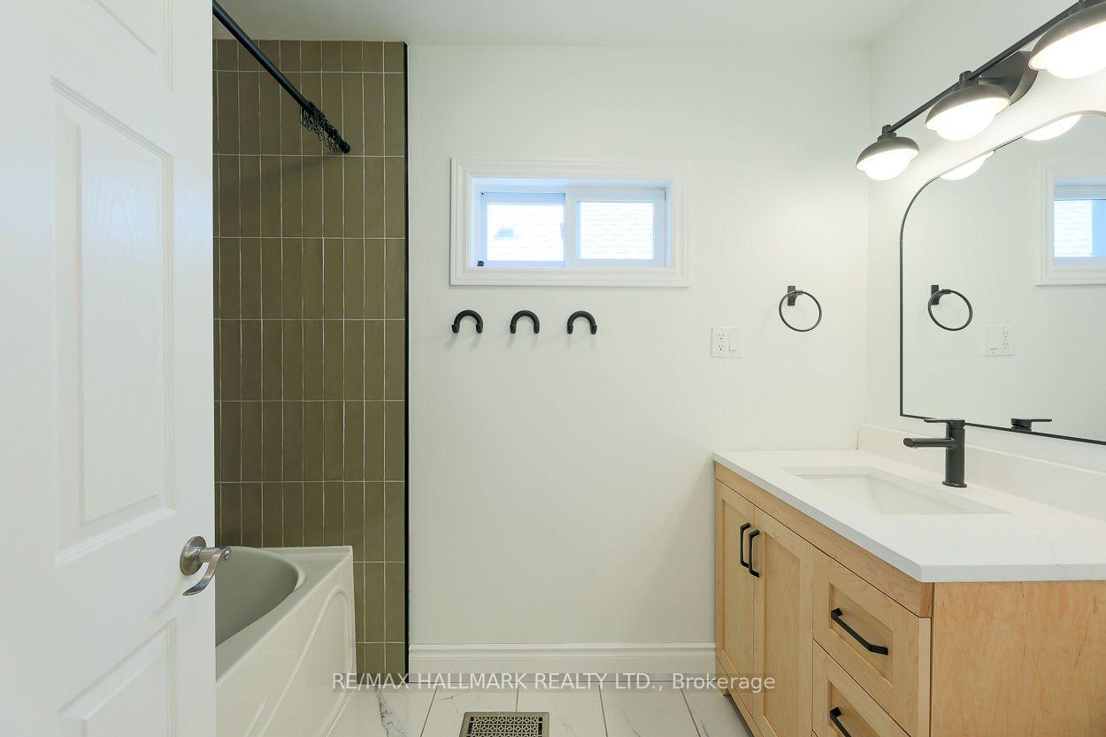 Photo 25 of 527 Craven Road, Toronto, Greenwood-Coxwell — HOMEH