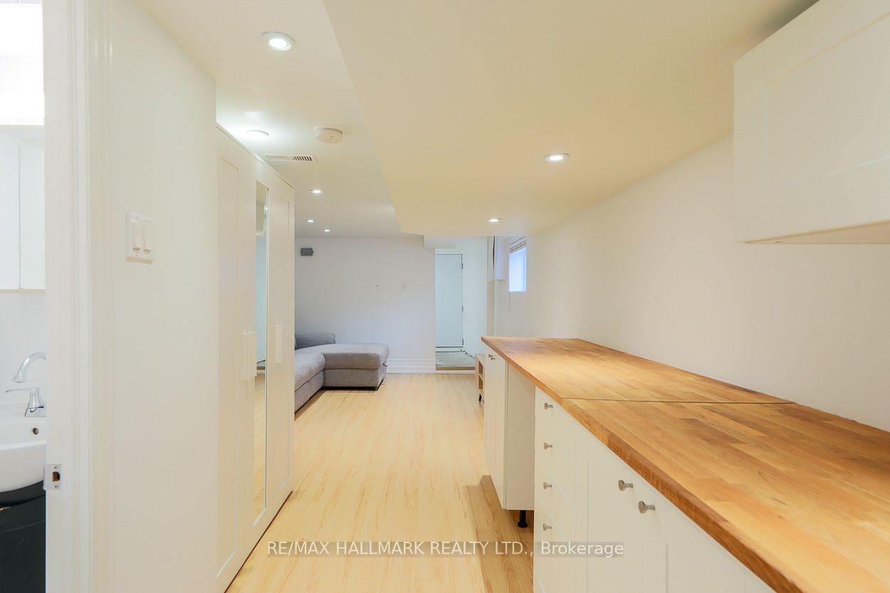 Photo 28 of 527 Craven Road, Toronto, Greenwood-Coxwell — HOMEH