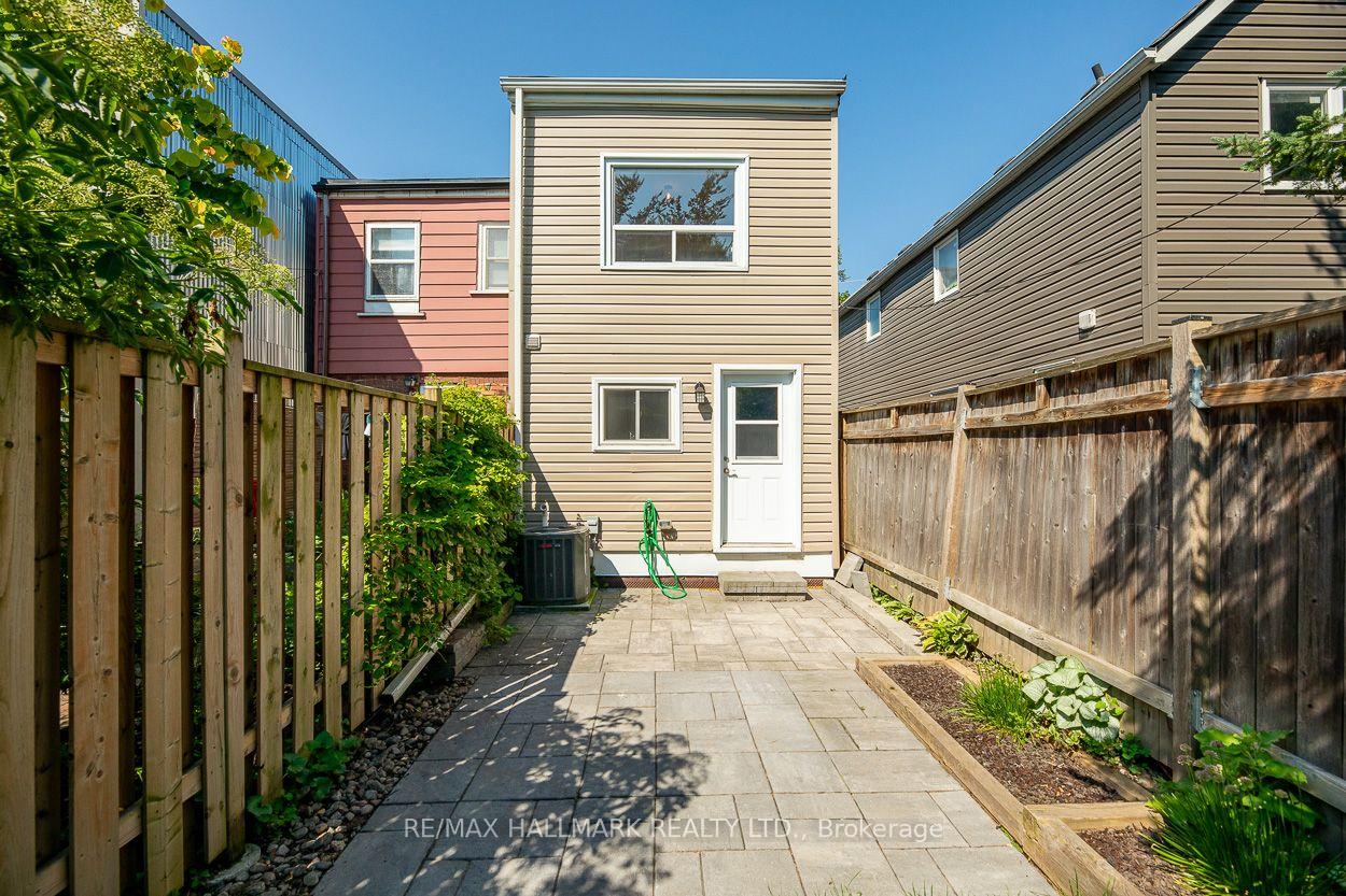 Photo 35 of 527 Craven Road, Toronto, Greenwood-Coxwell — HOMEH