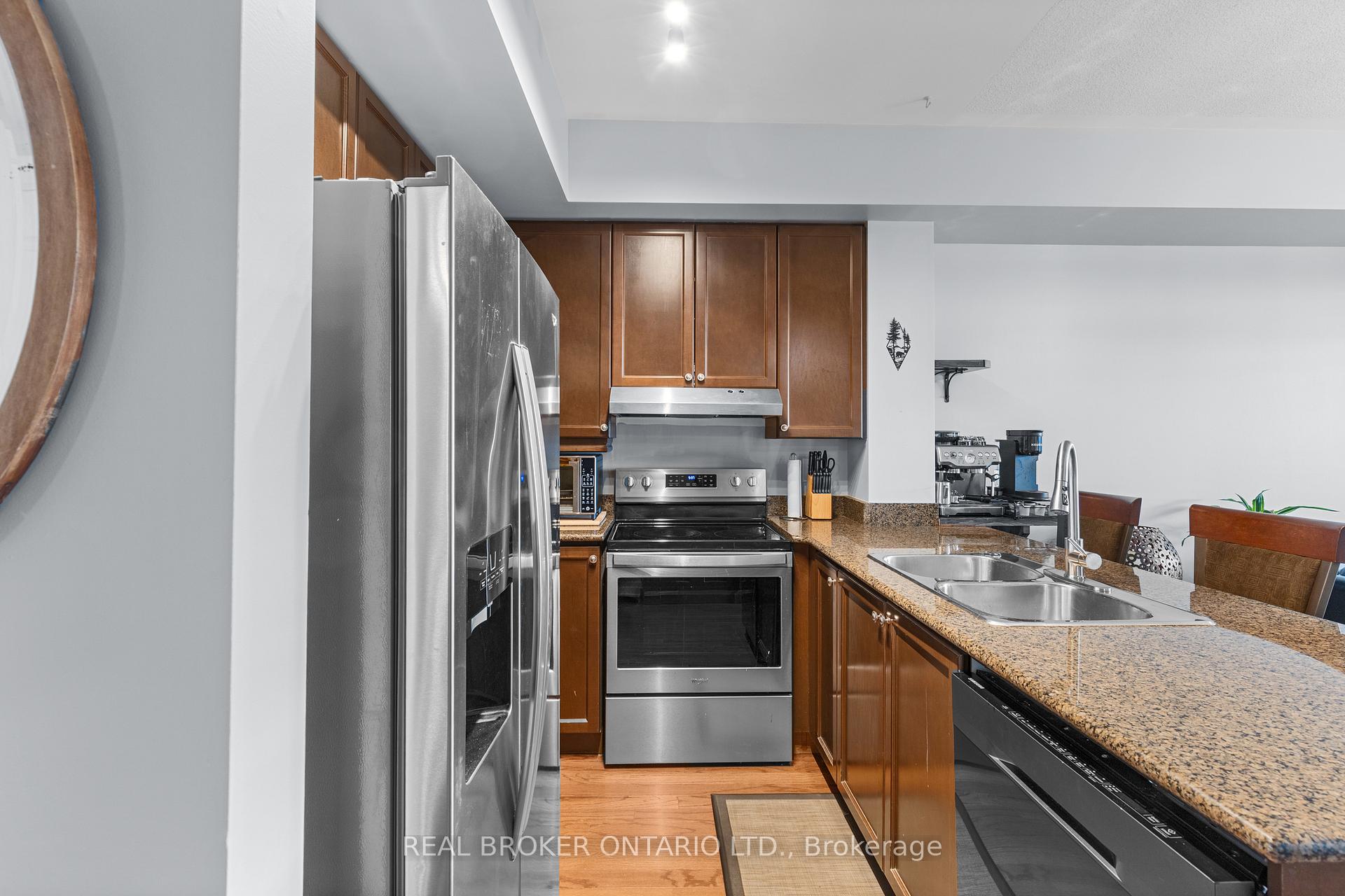 Photo 3 of Unit 302, 1 Shipyard Lane, Collingwood — HOMEH