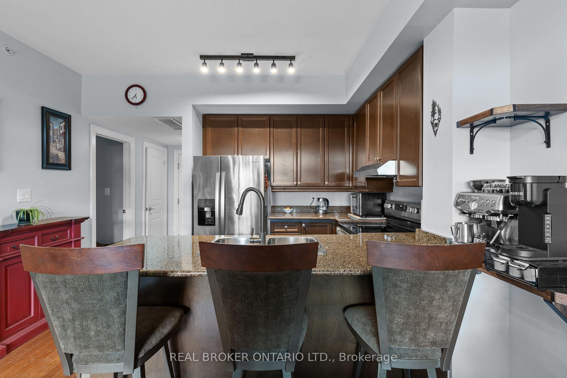 Photo 5 of Unit 302, 1 Shipyard Lane, Collingwood — HOMEH