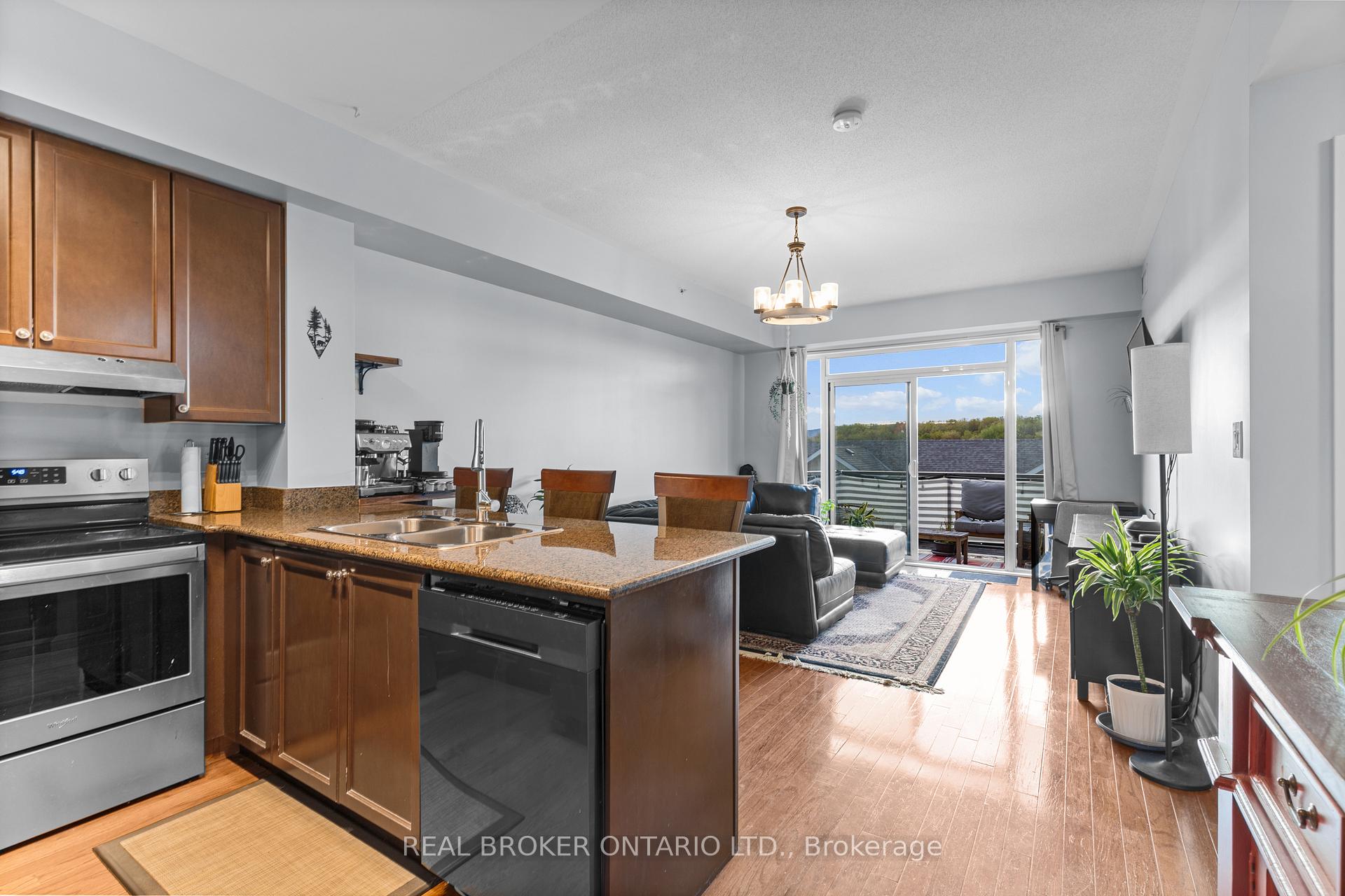 Photo 6 of Unit 302, 1 Shipyard Lane, Collingwood — HOMEH