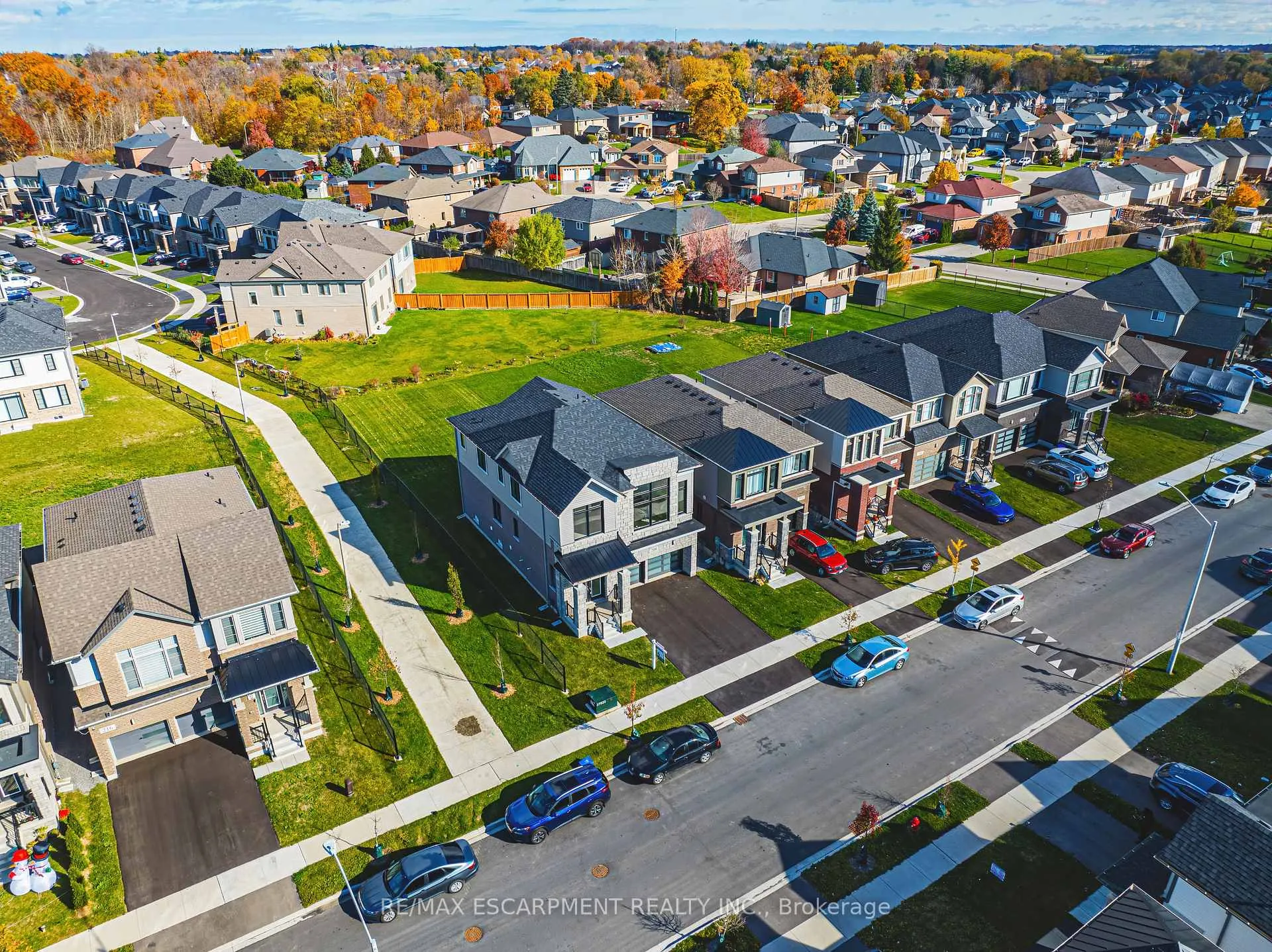 Photo 2 of 208 Provident Way, Hamilton, Mount Hope — HOMEH