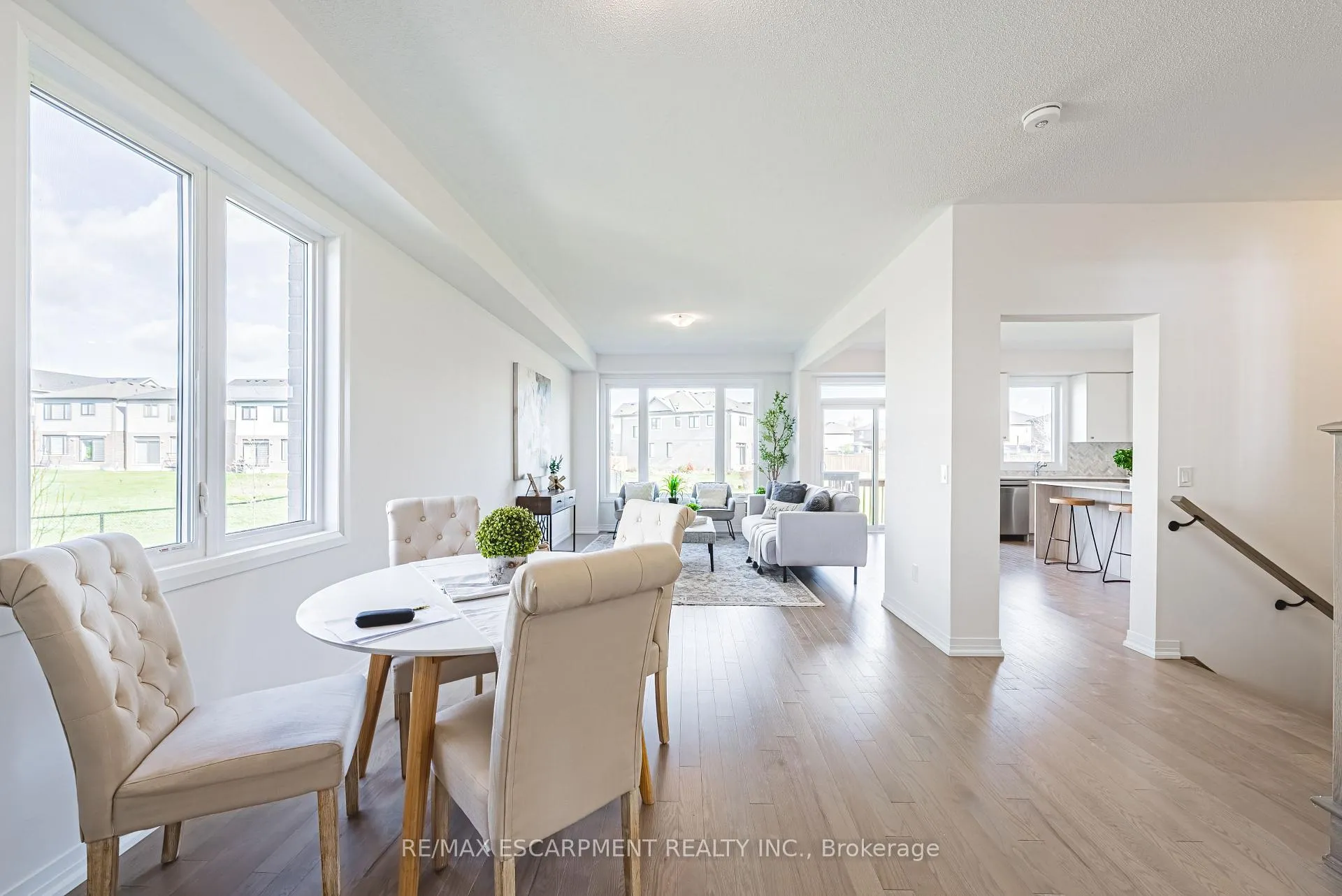 Photo 7 of 208 Provident Way, Hamilton, Mount Hope — HOMEH