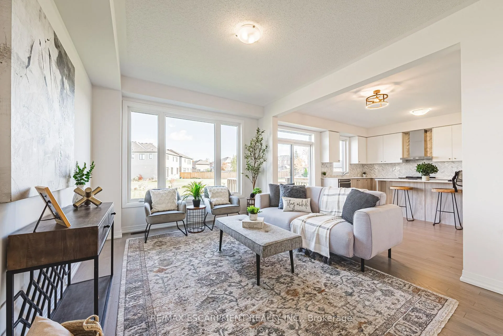 Photo 8 of 208 Provident Way, Hamilton, Mount Hope — HOMEH