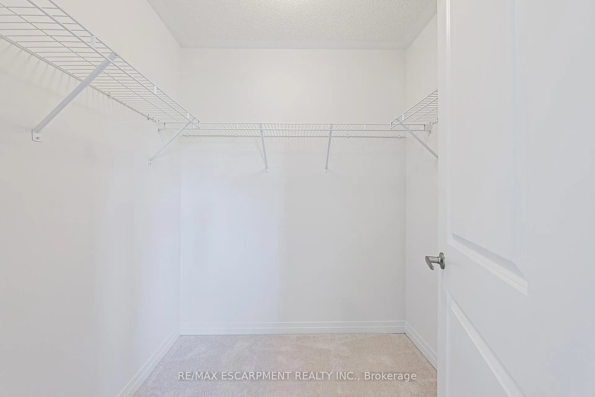 Photo 30 of 208 Provident Way, Hamilton, Mount Hope — HOMEH