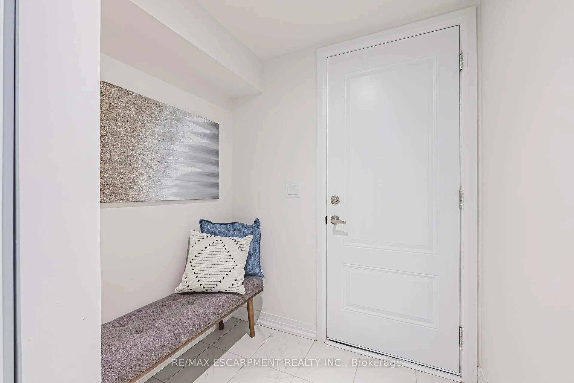 Photo 35 of 208 Provident Way, Hamilton, Mount Hope — HOMEH