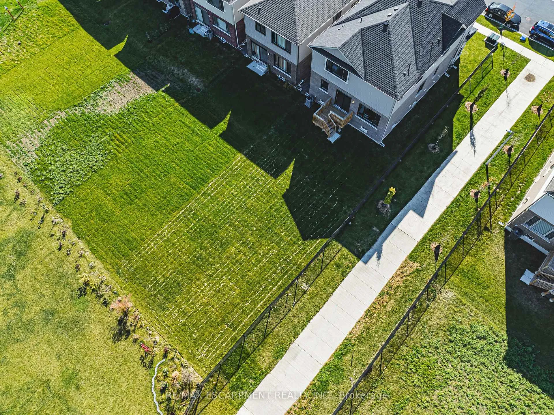 Photo 40 of 208 Provident Way, Hamilton, Mount Hope — HOMEH