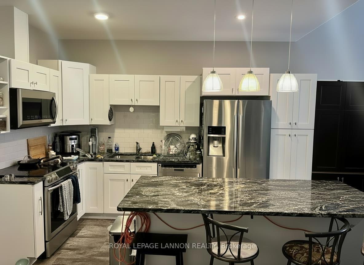 Photo 3 of Unit 1216, 96 High Street, Thunder Bay, College Heights — HOMEH