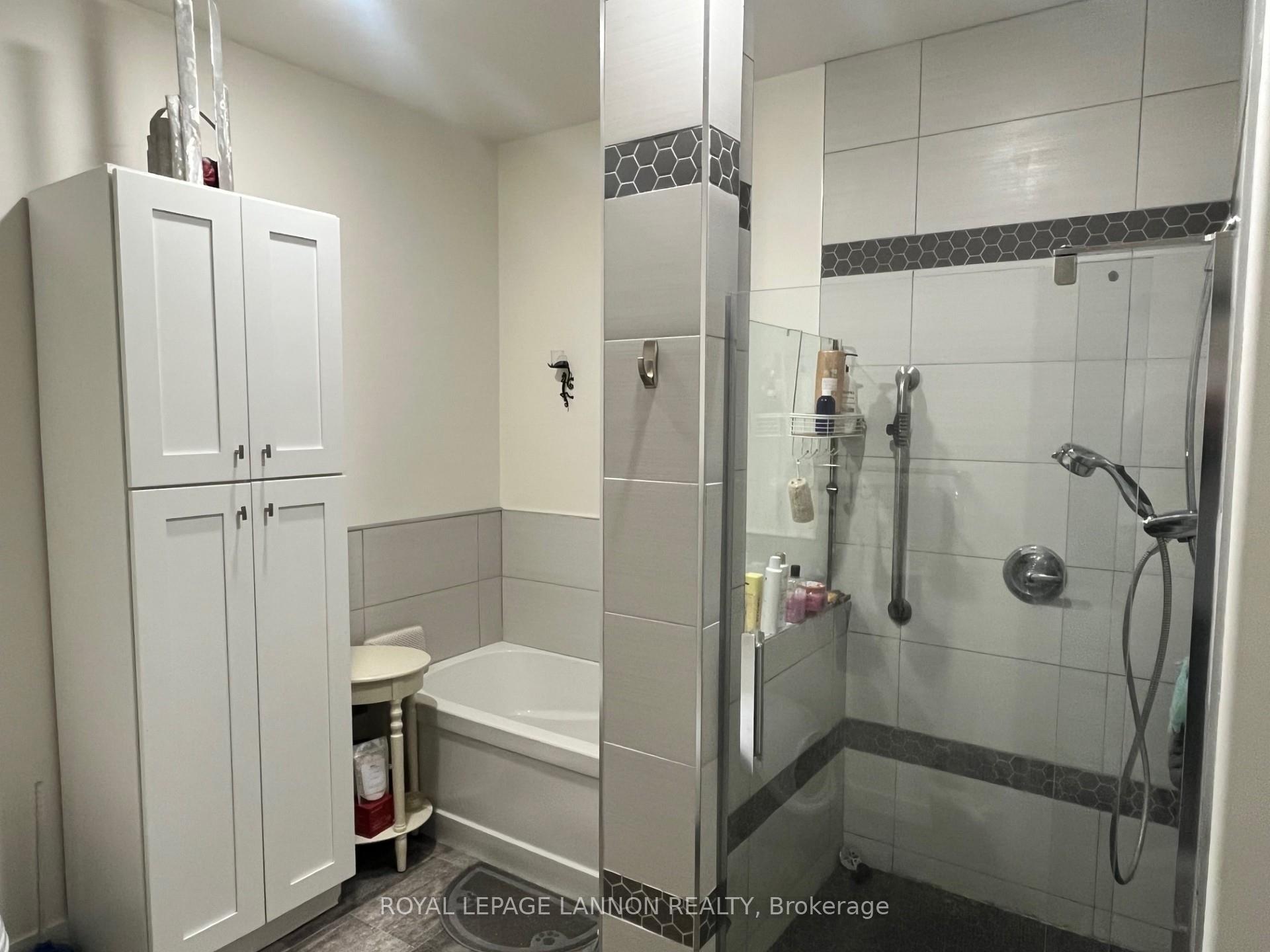 Photo 4 of Unit 1216, 96 High Street, Thunder Bay, College Heights — HOMEH