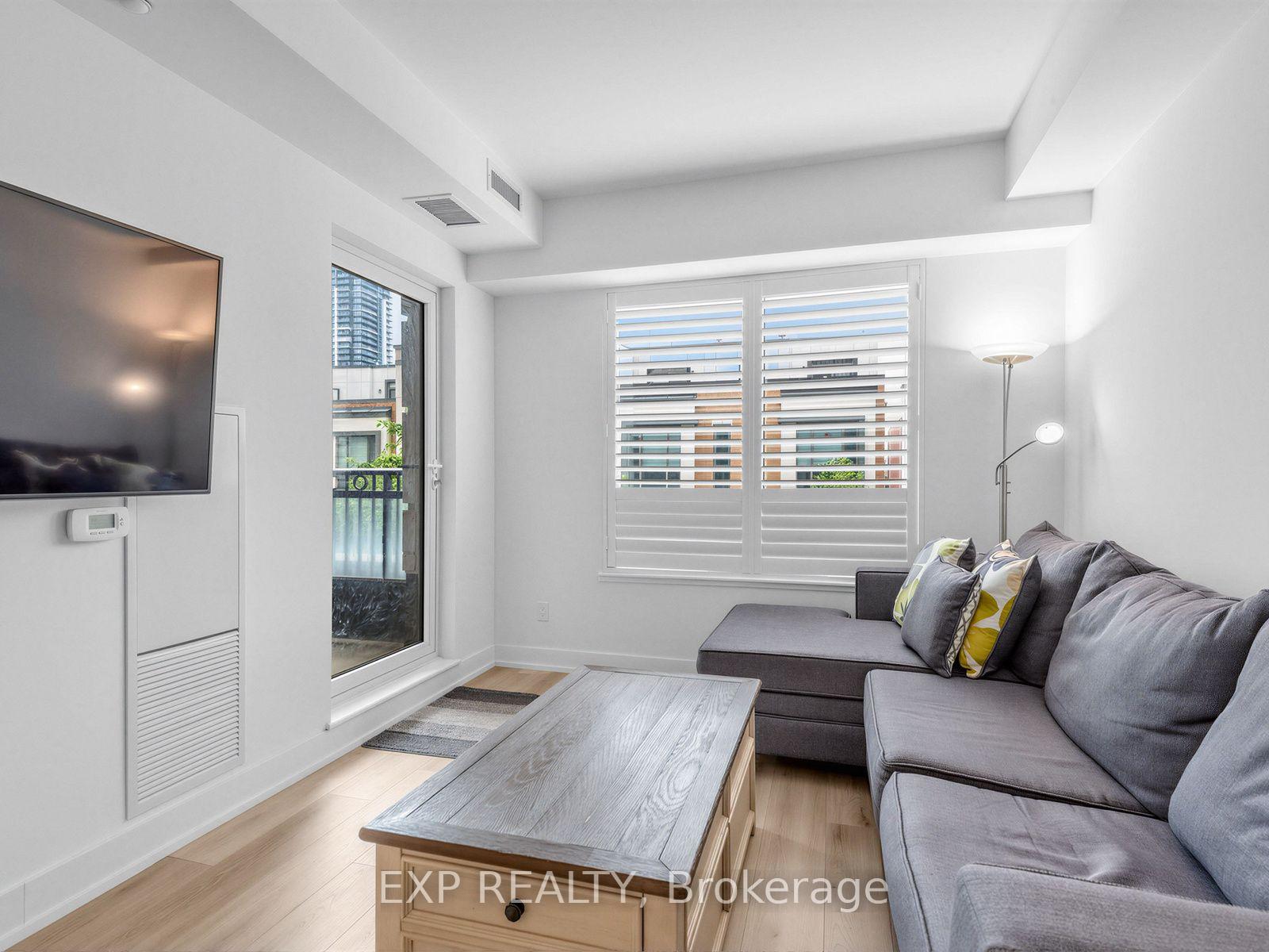 Photo 9 of Unit 217W, 268 Buchanan Drive, Markham, Unionville — HOMEH