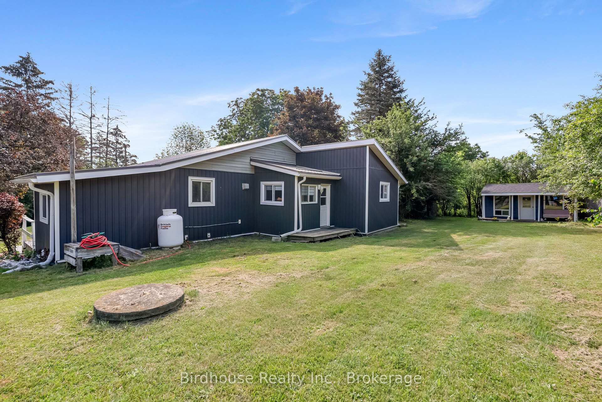 Photo 32 of 9 Hapley Circle, Kawartha Lakes, Emily — HOMEH