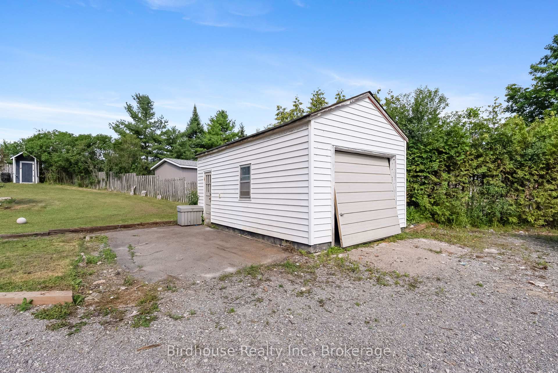 Photo 33 of 9 Hapley Circle, Kawartha Lakes, Emily — HOMEH