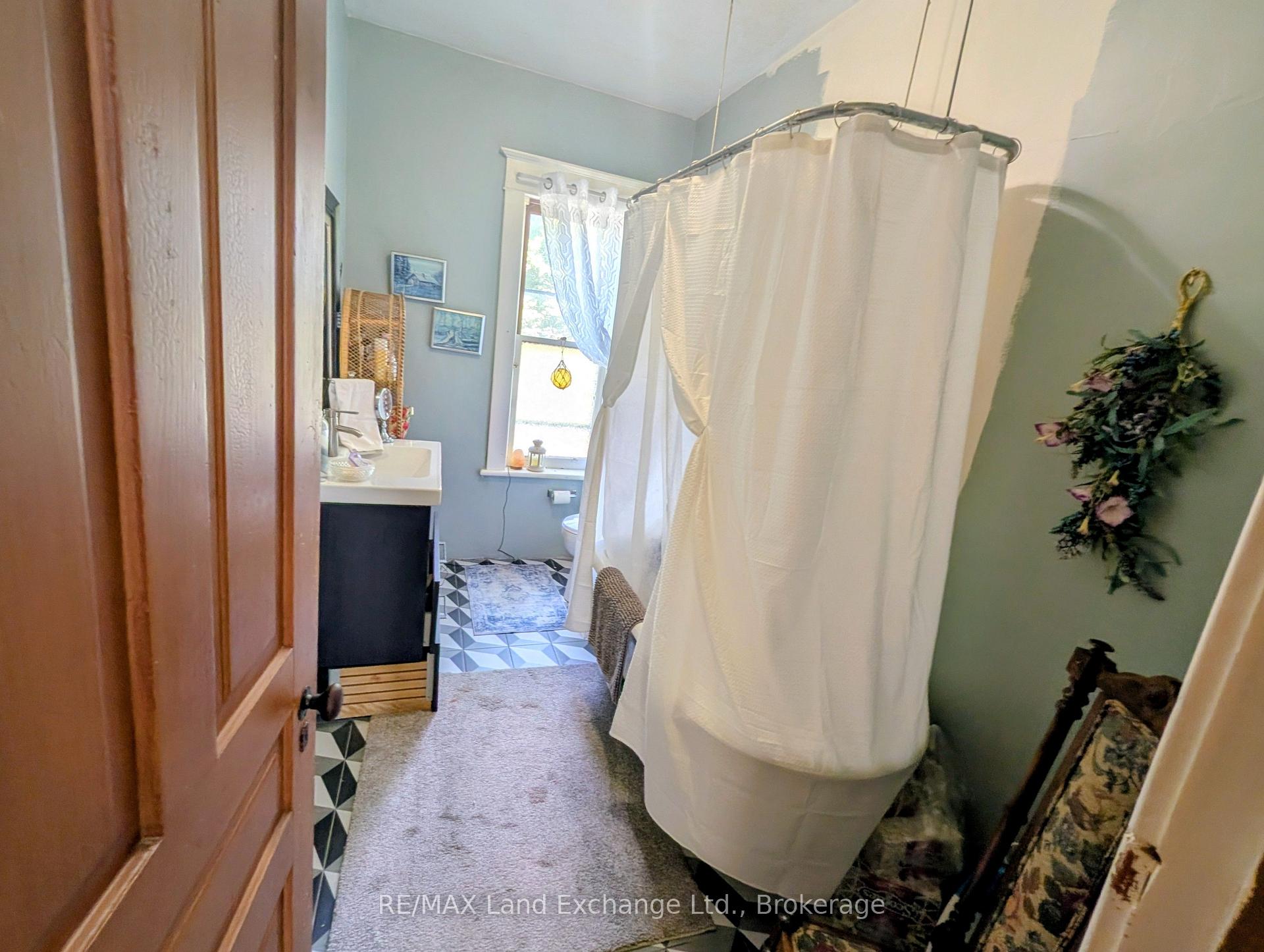 Photo 32 of 570 10th Street, Hanover — HOMEH