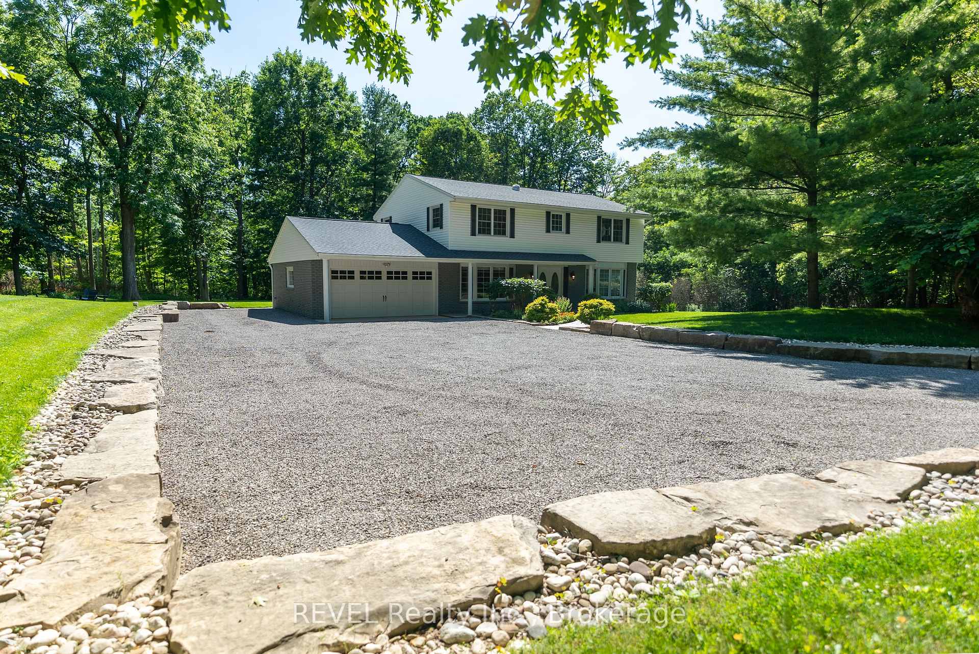 Photo 2 of 2791 Decew Road, St. Catharines, Rykert/Vansickle — HOMEH