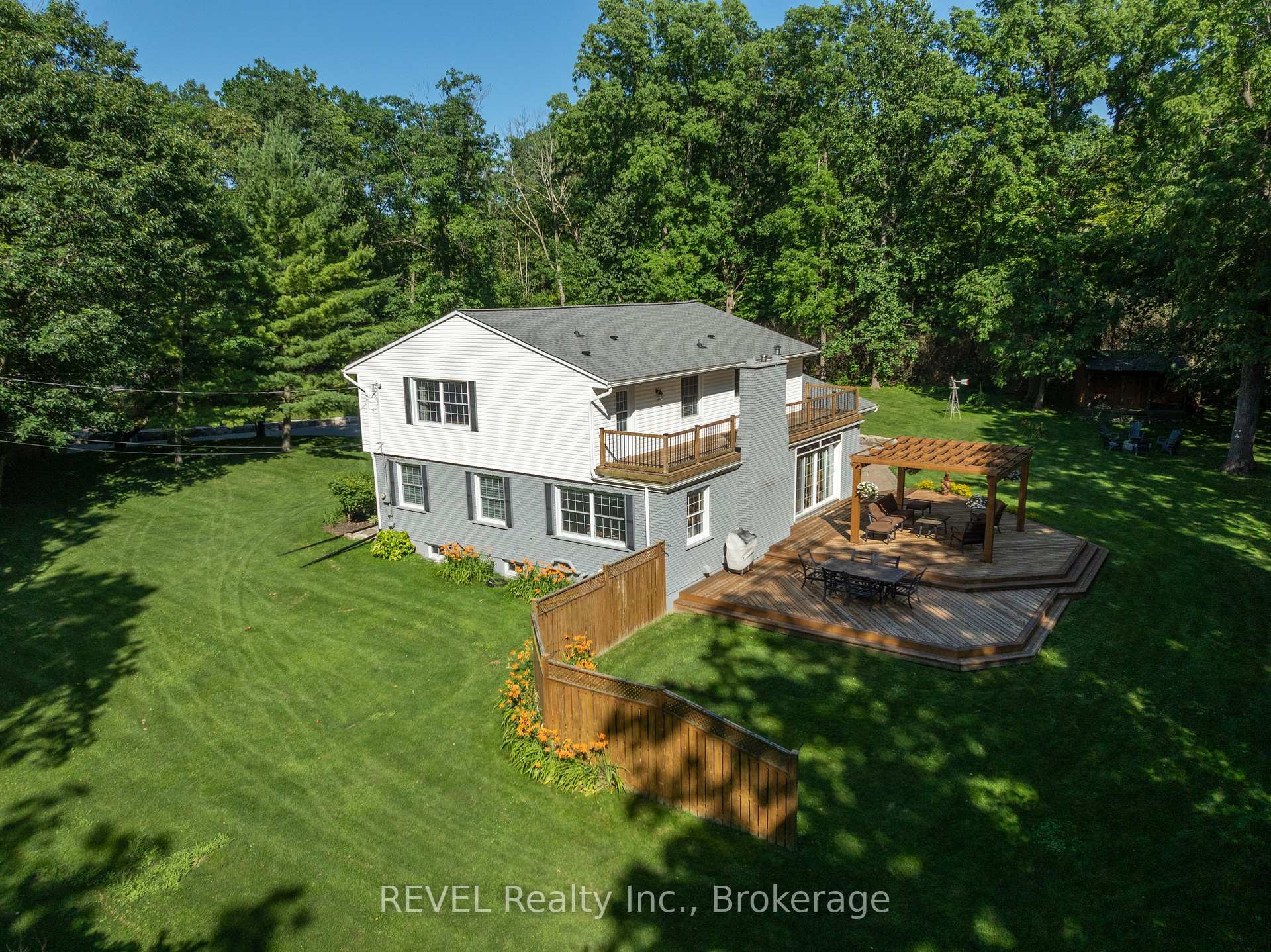 Photo 8 of 2791 Decew Road, St. Catharines, Rykert/Vansickle — HOMEH