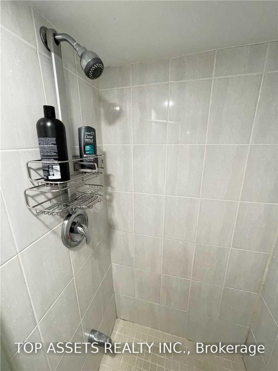 Photo 4 of Unit Lower (ONE ROOM), 570 Vaughan Road, Toronto, Oakwood Village — HOMEH