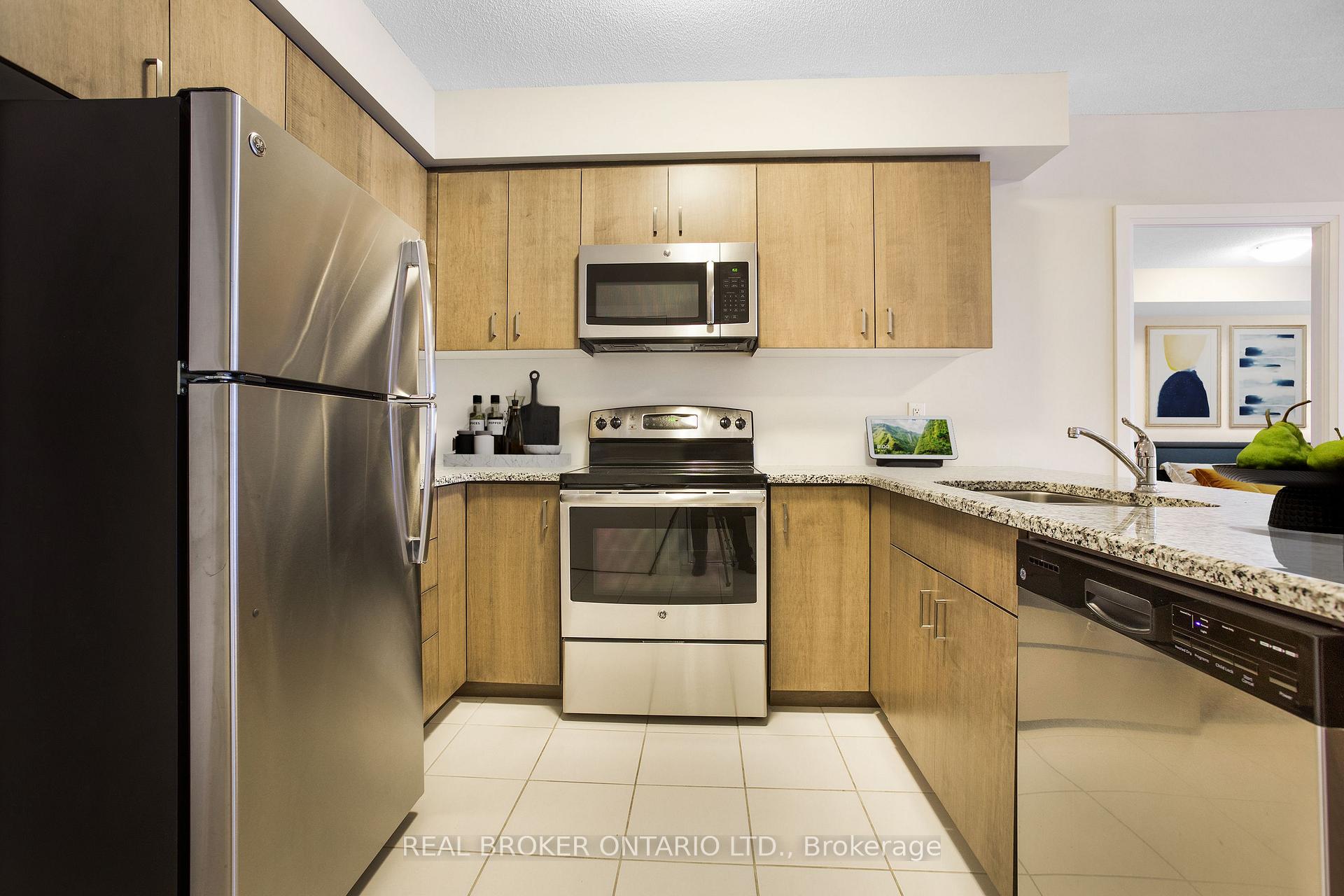Photo 8 of Unit 802, 53 Arthur Street S, Guelph, St. Patrick's Ward — HOMEH