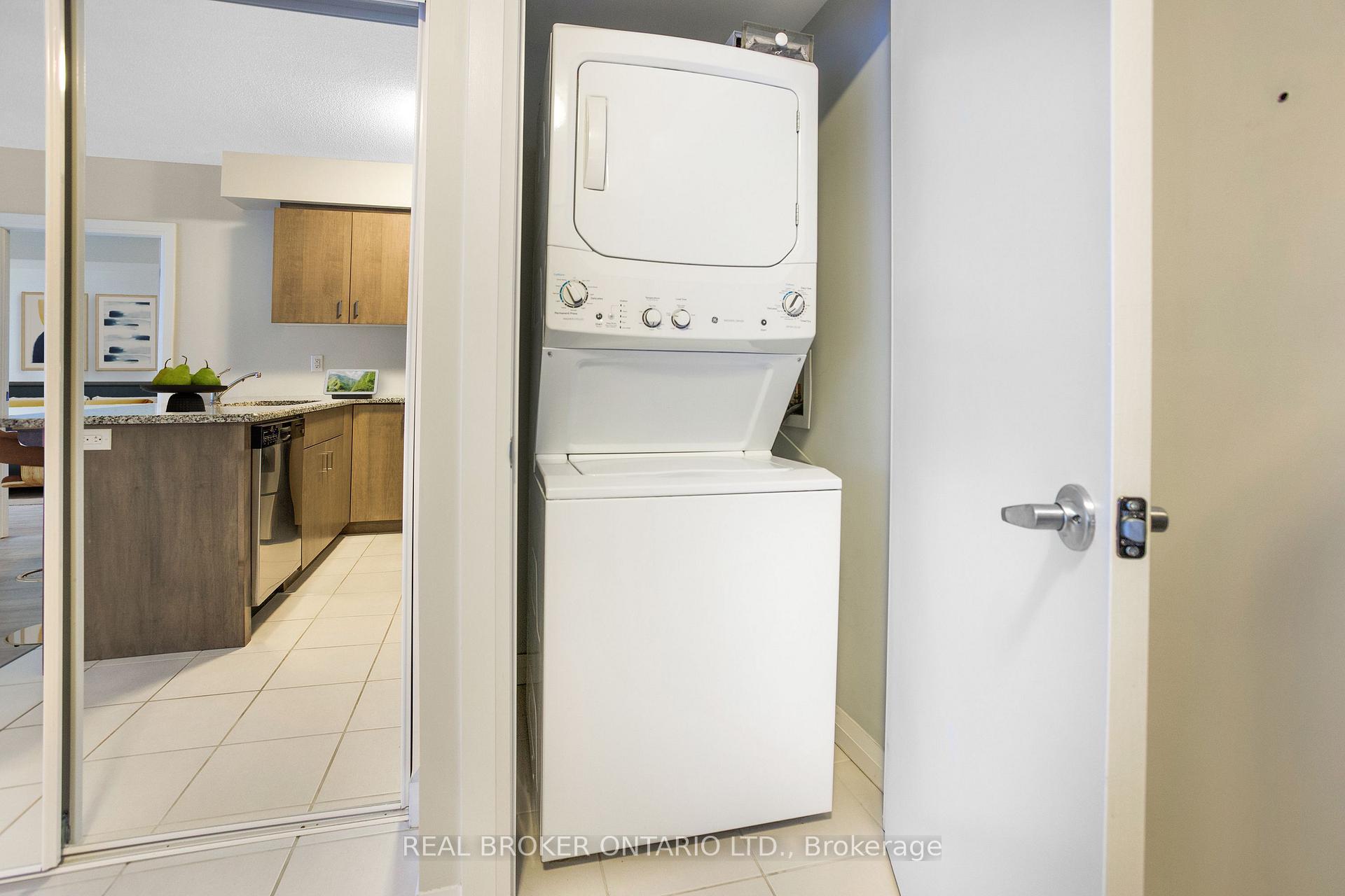 Photo 10 of Unit 802, 53 Arthur Street S, Guelph, St. Patrick's Ward — HOMEH