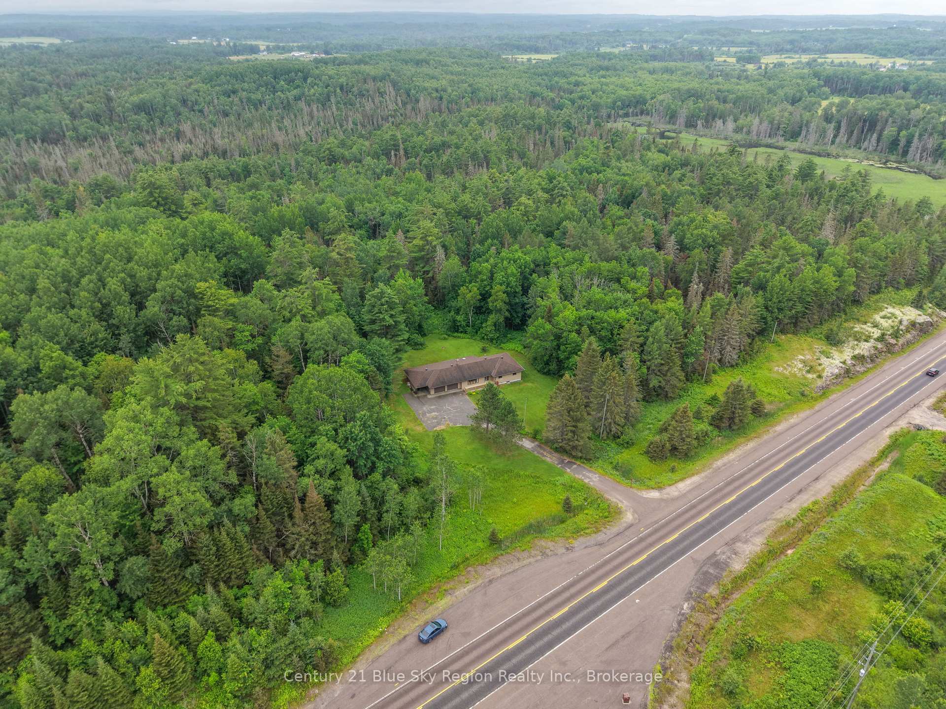 Photo 17 of 1532 Highway 17 E, Bonfield — HOMEH
