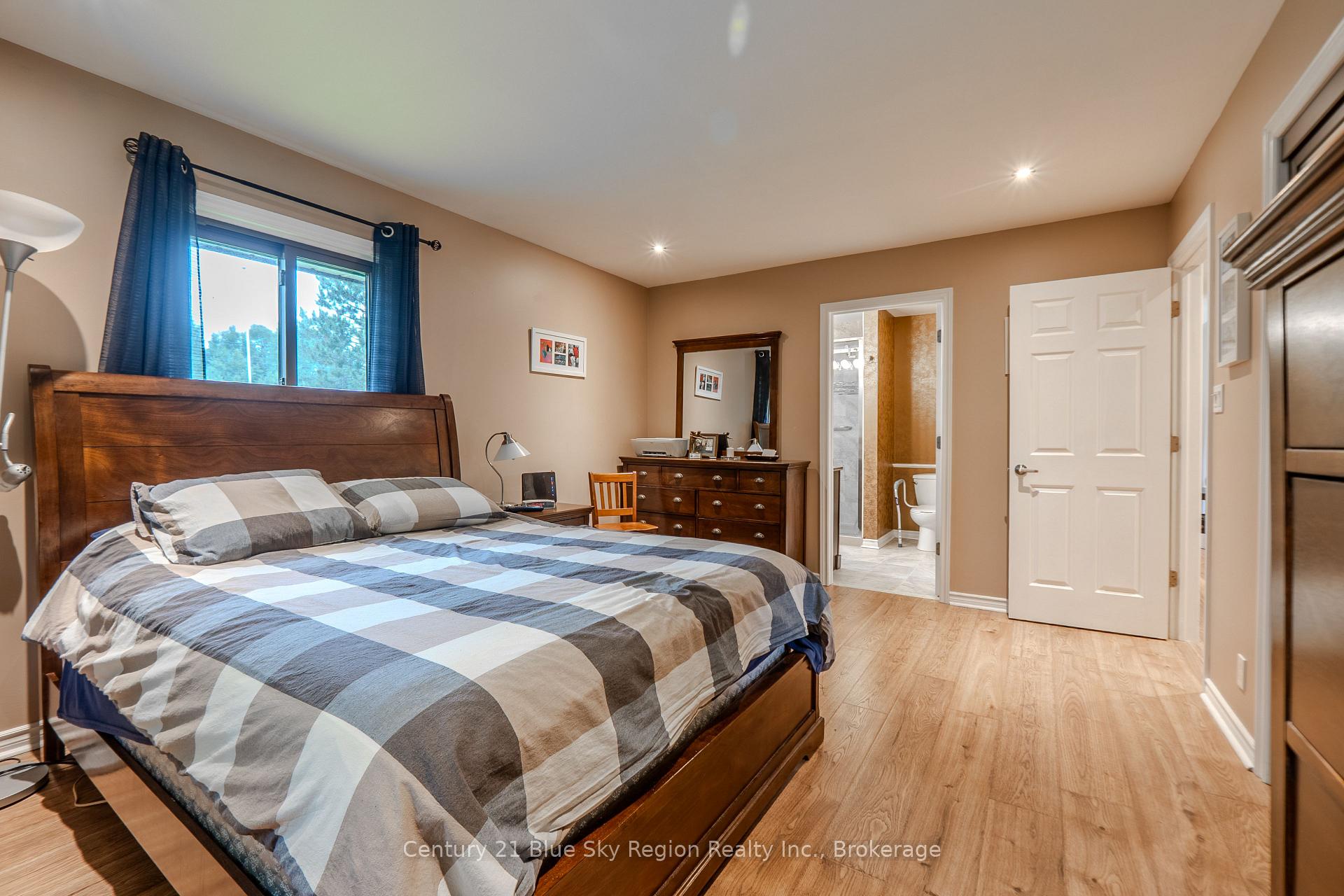 Photo 33 of 1532 Highway 17 E, Bonfield — HOMEH