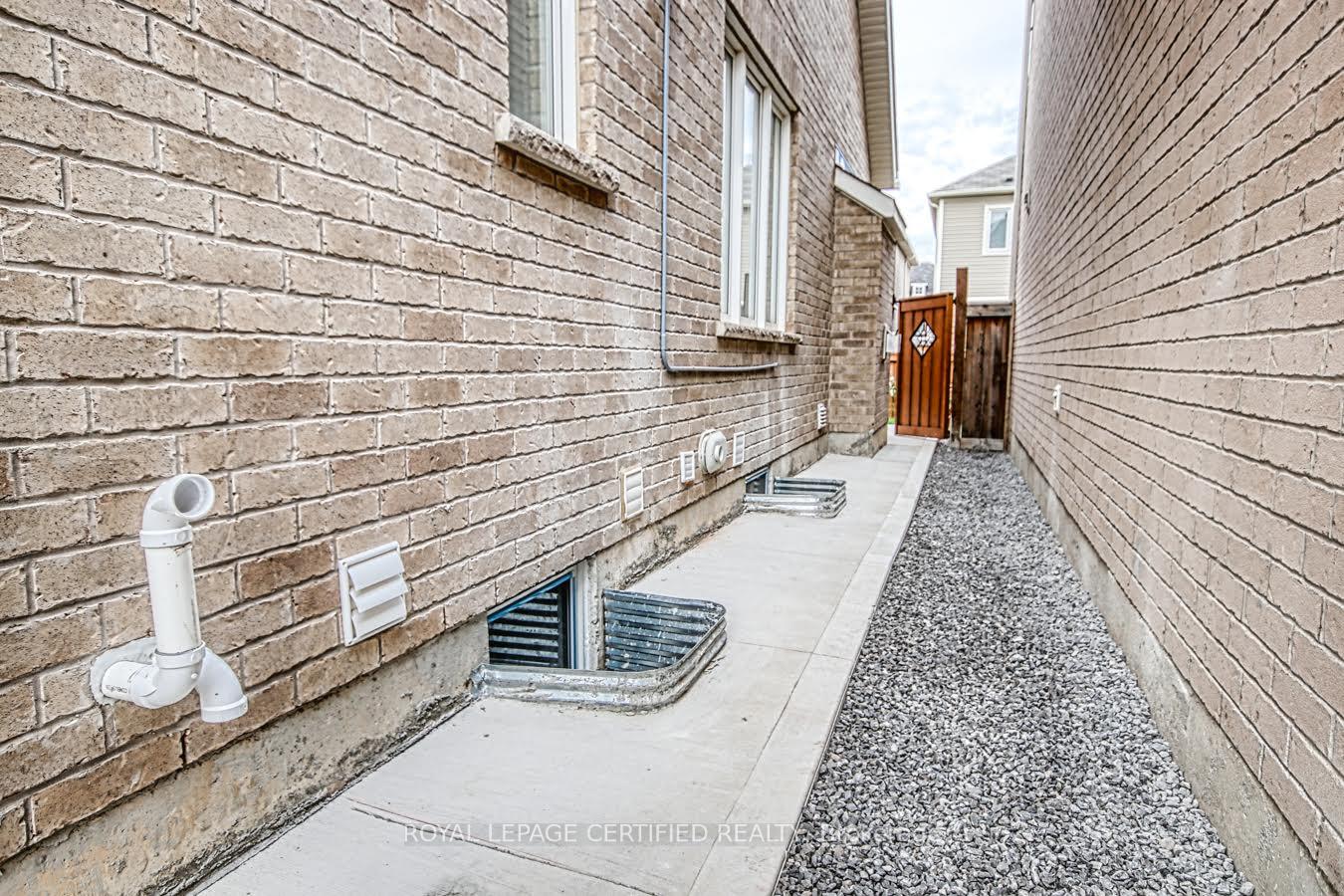 Photo 6 of Unit BSMT, 1427 Whitney Terrace, Milton, Ford — HOMEH