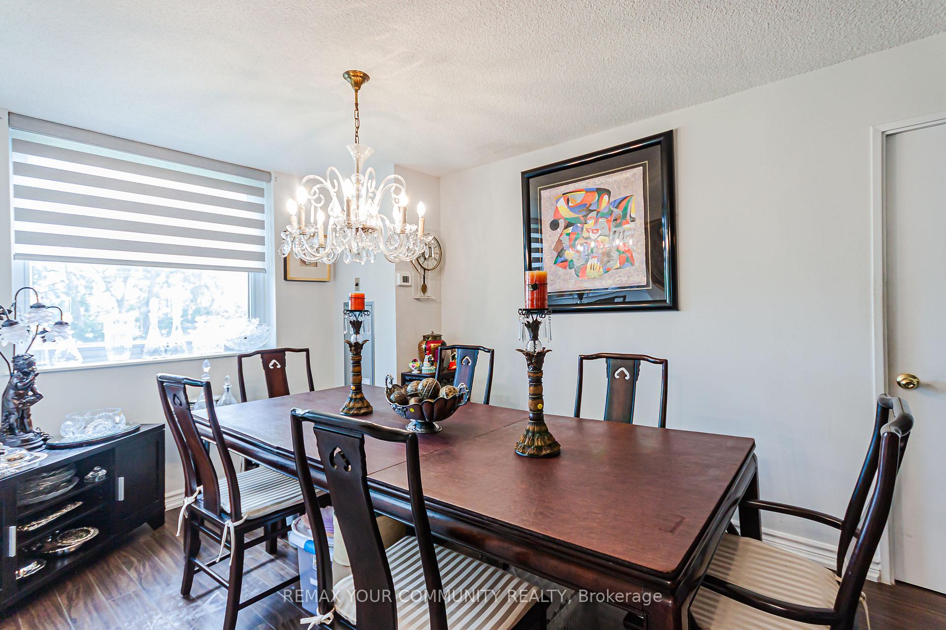 Photo 9 of Unit 301, 326 Major Mackenzie Drive E, Richmond Hill, Crosby — HOMEH