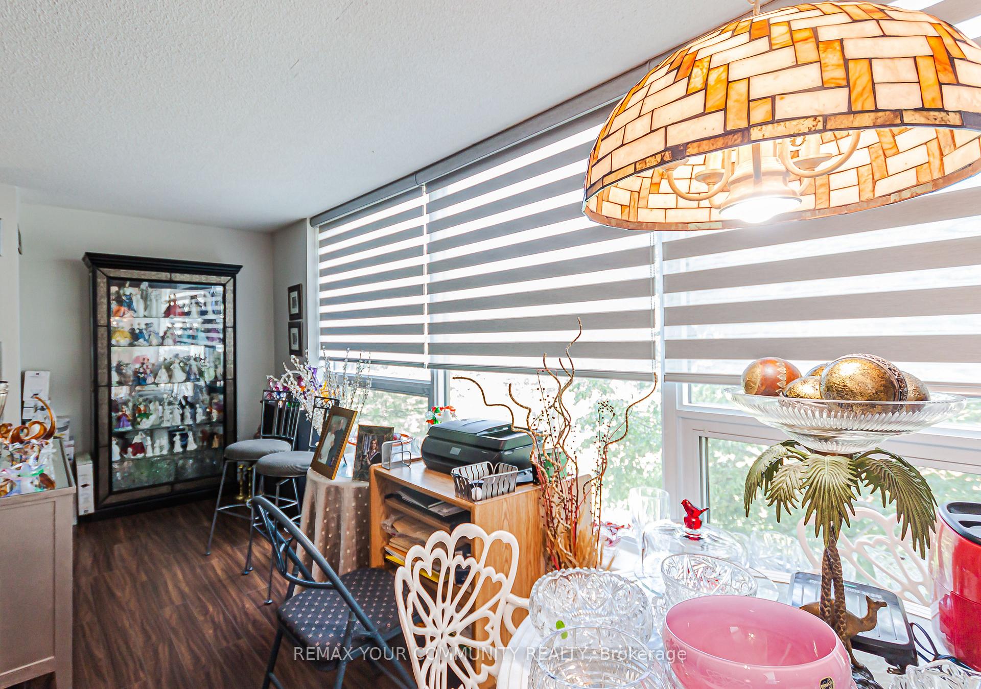 Photo 10 of Unit 301, 326 Major Mackenzie Drive E, Richmond Hill, Crosby — HOMEH