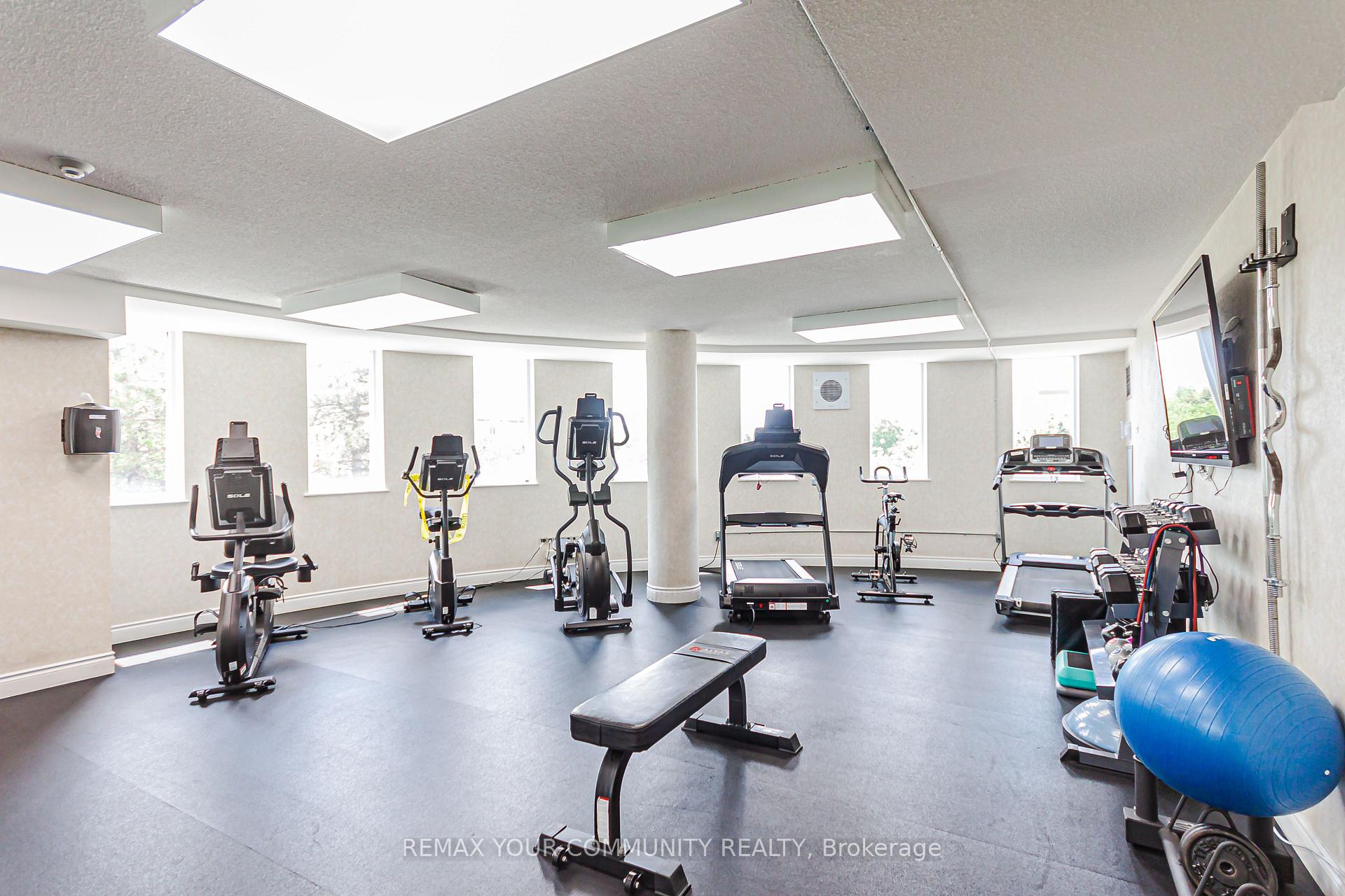 Photo 21 of Unit 301, 326 Major Mackenzie Drive E, Richmond Hill, Crosby — HOMEH