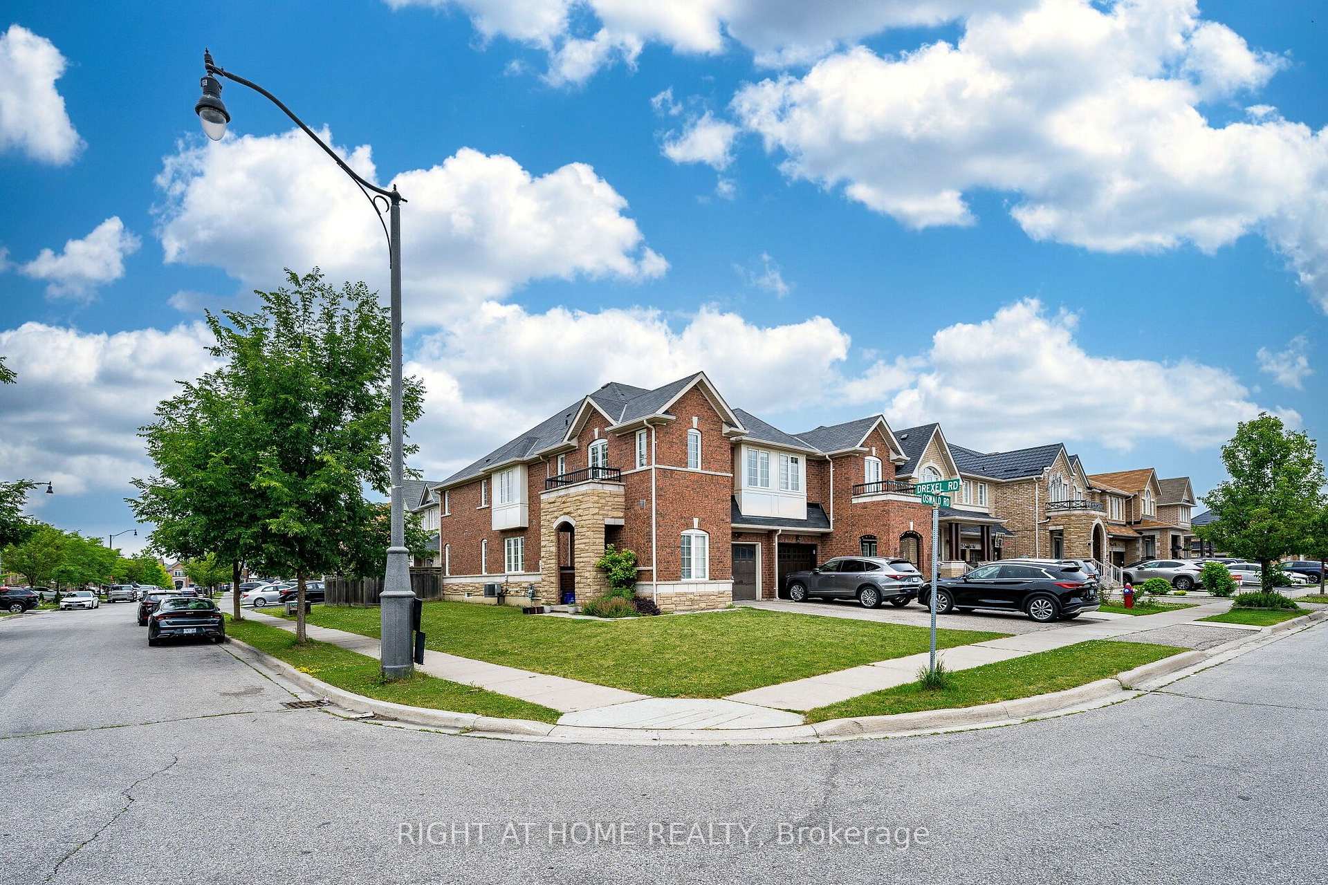 Photo 6 of 33 Drexel Road, Brampton, Bram East — HOMEH