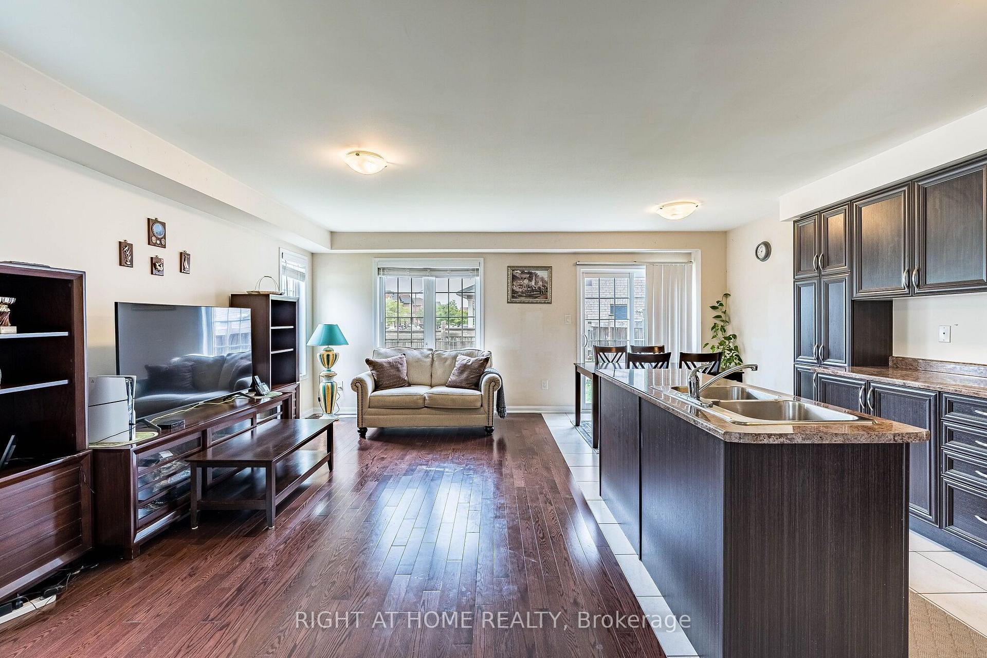 Photo 14 of 33 Drexel Road, Brampton, Bram East — HOMEH