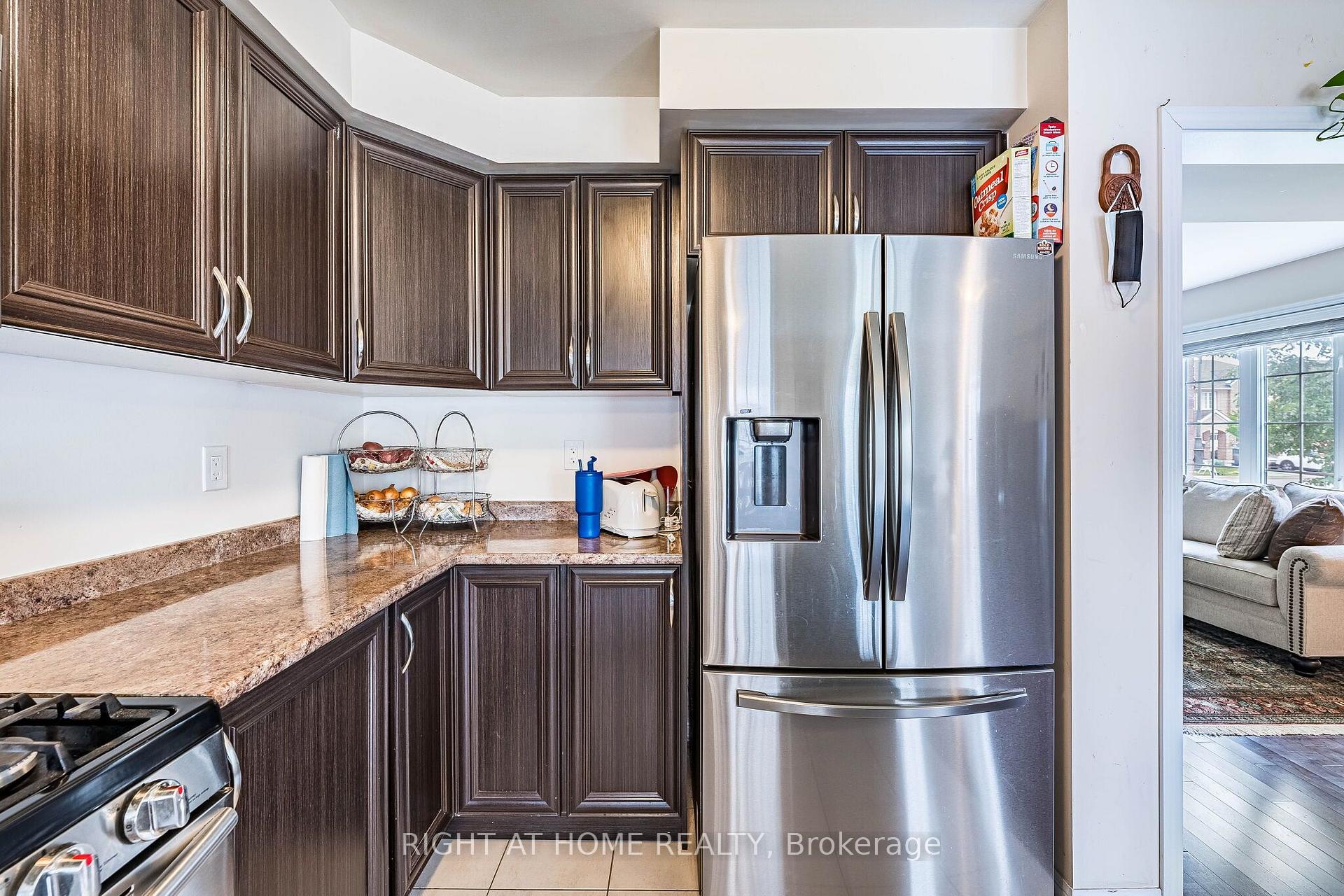 Photo 19 of 33 Drexel Road, Brampton, Bram East — HOMEH