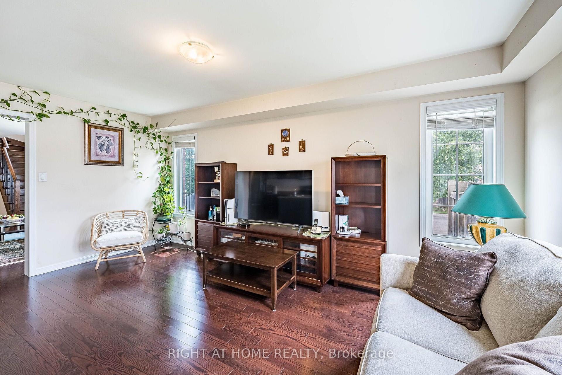 Photo 23 of 33 Drexel Road, Brampton, Bram East — HOMEH
