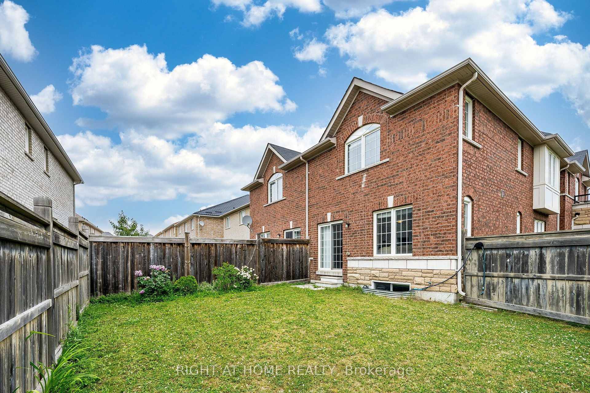 Photo 48 of 33 Drexel Road, Brampton, Bram East — HOMEH