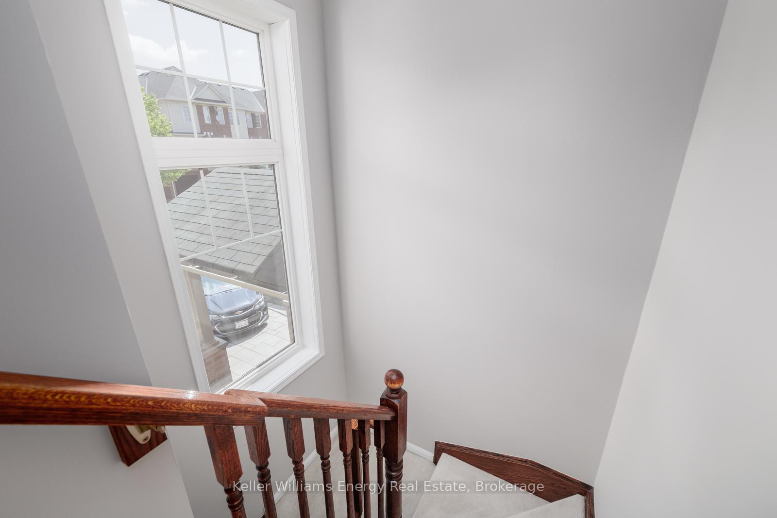 Photo 15 of 926 Burrows Gate, Milton, Coates — HOMEH