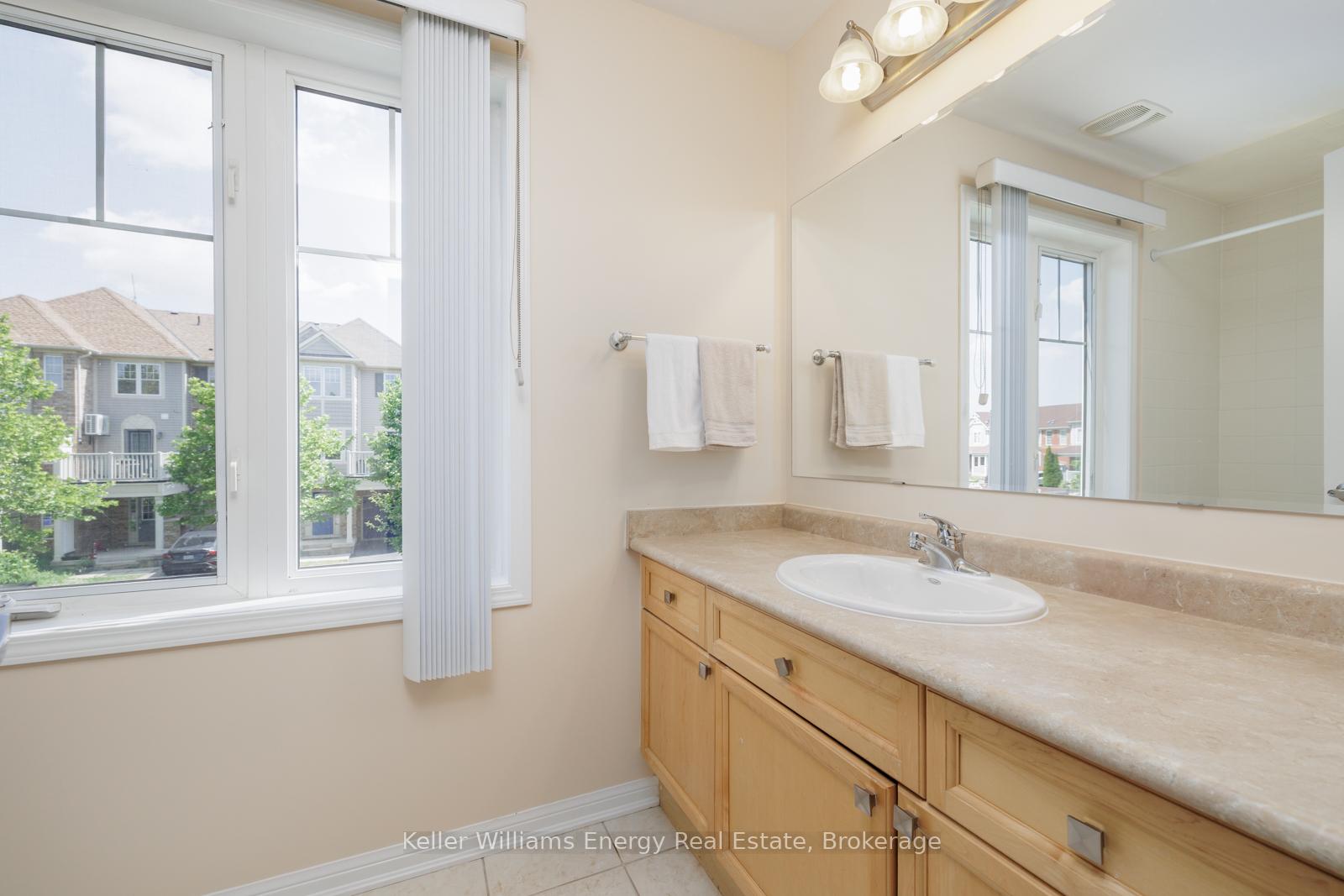 Photo 25 of 926 Burrows Gate, Milton, Coates — HOMEH