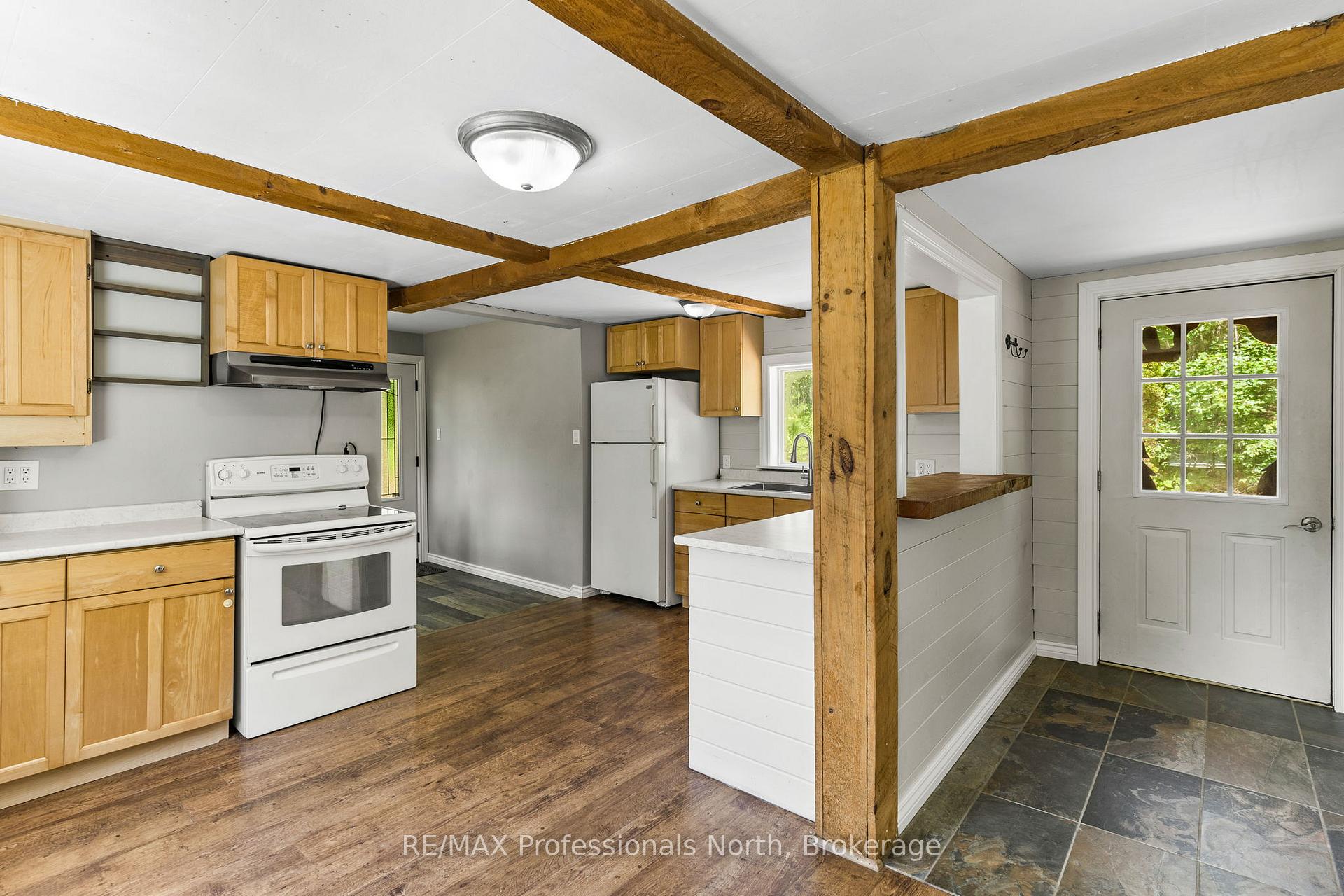 Photo 13 of 1468 Barry Line, Algonquin Highlands, Stanhope — HOMEH