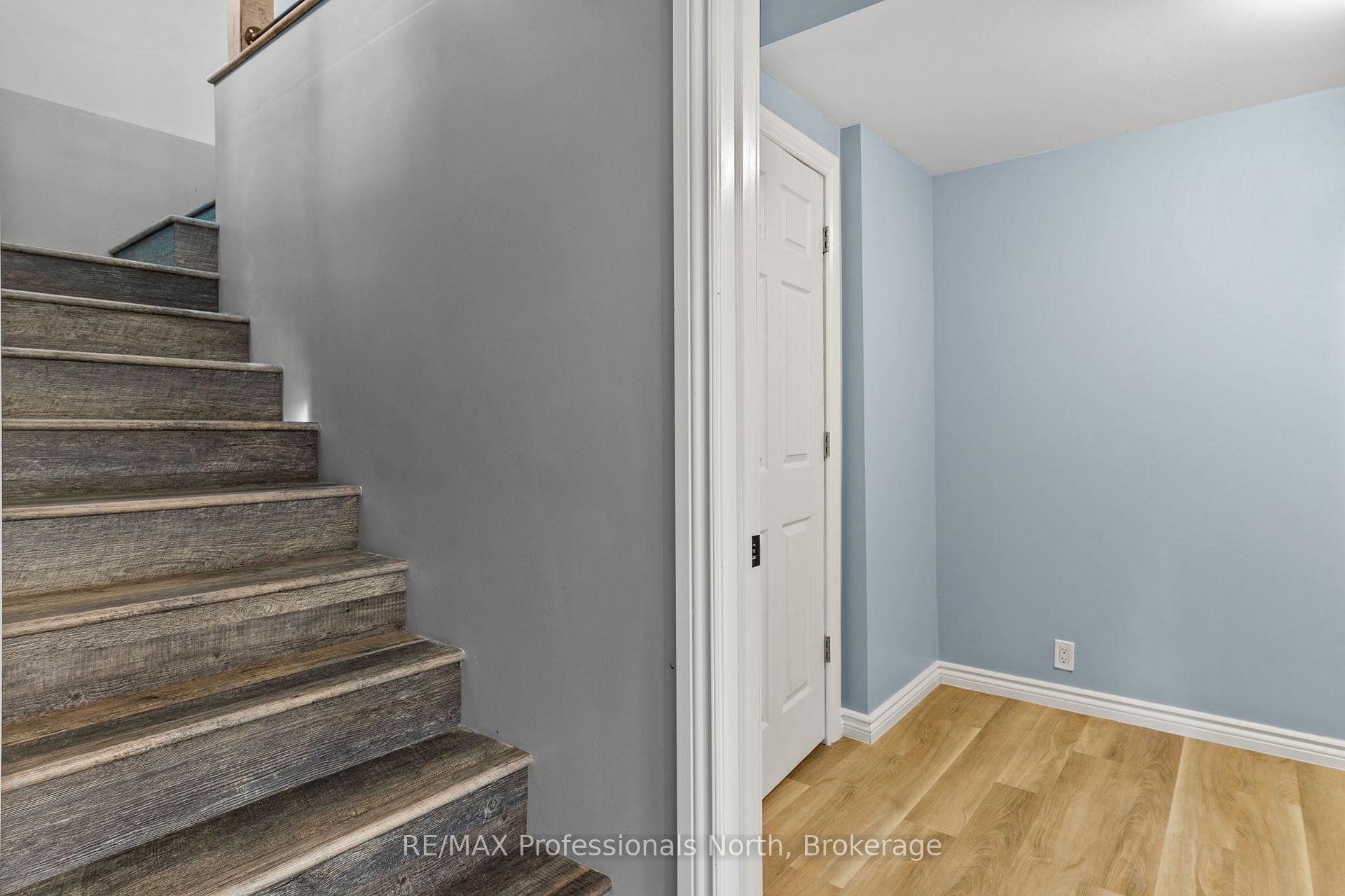 Photo 18 of 1468 Barry Line, Algonquin Highlands, Stanhope — HOMEH