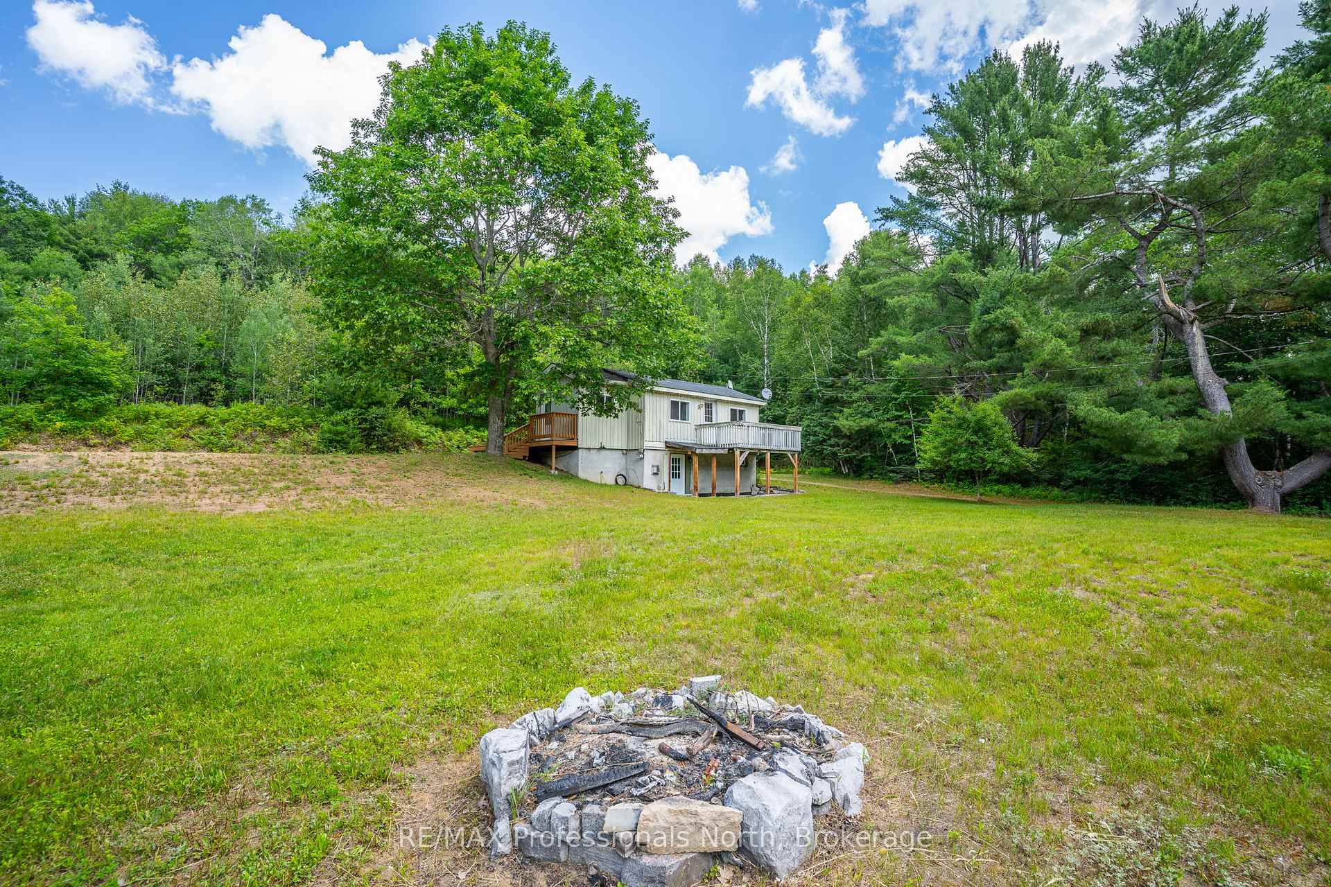 Photo 31 of 1468 Barry Line, Algonquin Highlands, Stanhope — HOMEH