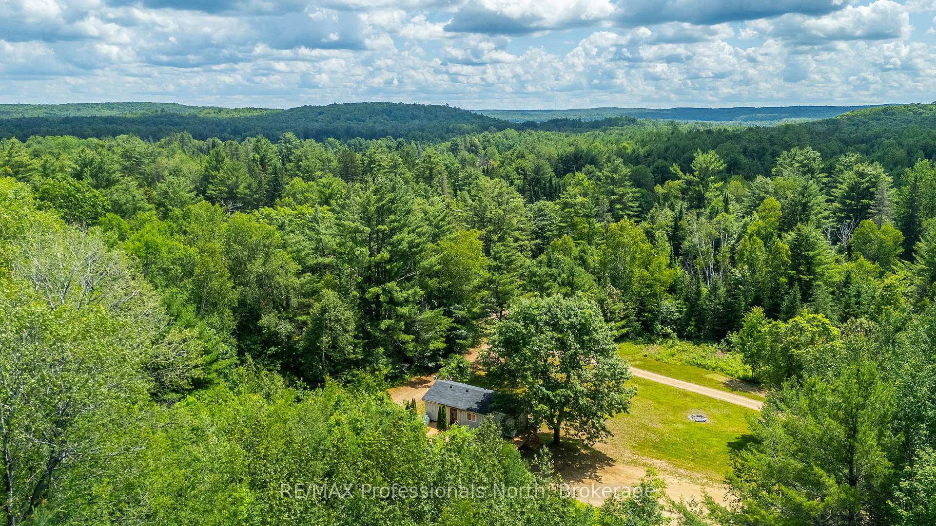 Photo 32 of 1468 Barry Line, Algonquin Highlands, Stanhope — HOMEH