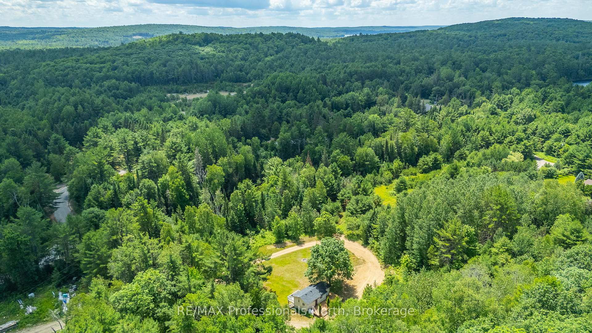 Photo 35 of 1468 Barry Line, Algonquin Highlands, Stanhope — HOMEH