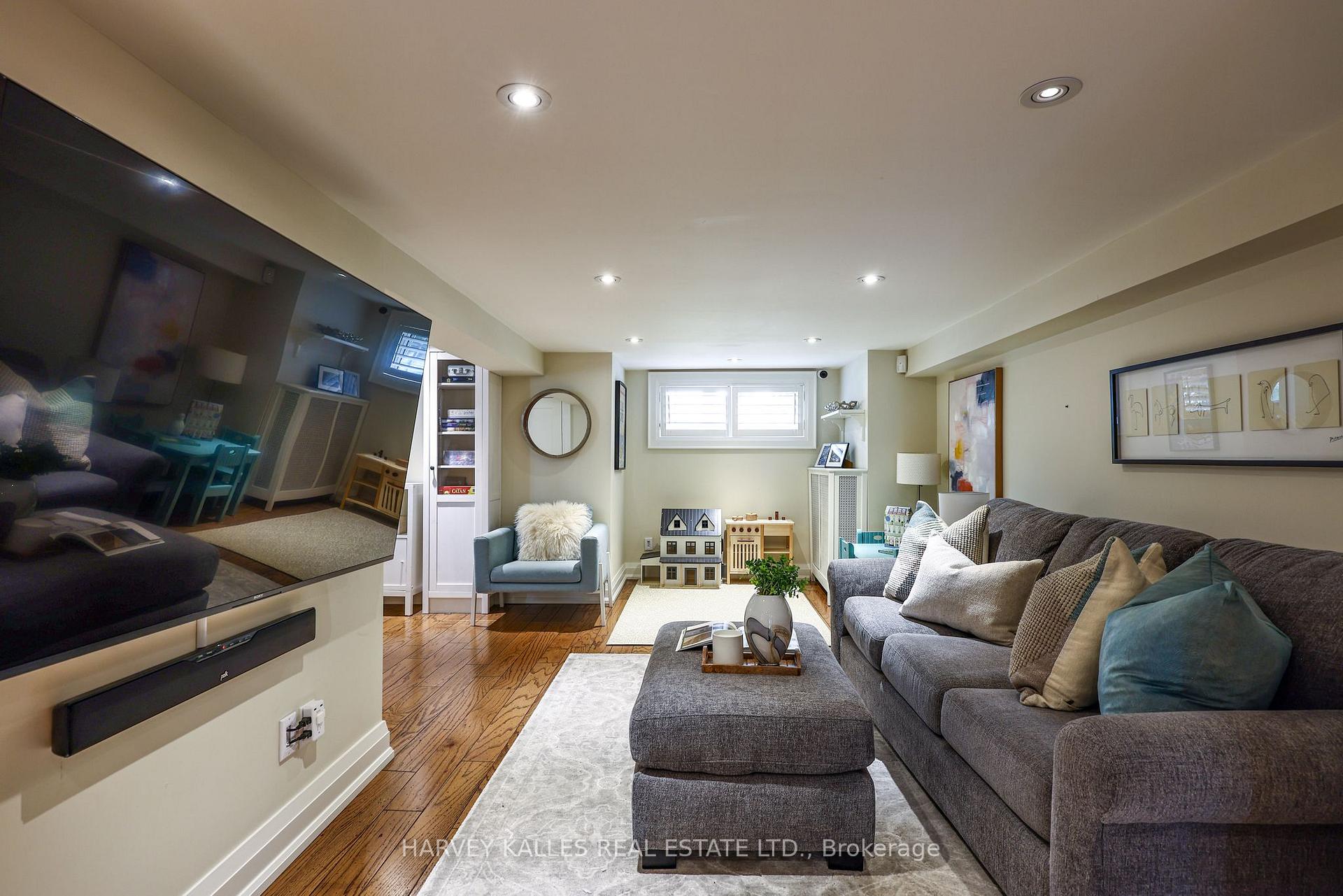 Photo 35 of 150 Deloraine Avenue, Toronto, Lawrence Park North — HOMEH