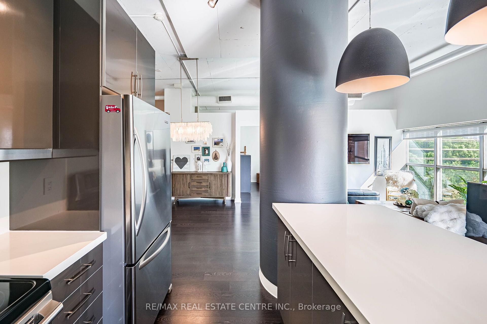 Photo 14 of Unit 406, 2 Fieldway Road, Etobicoke, Islington-City Centre West — HOMEH