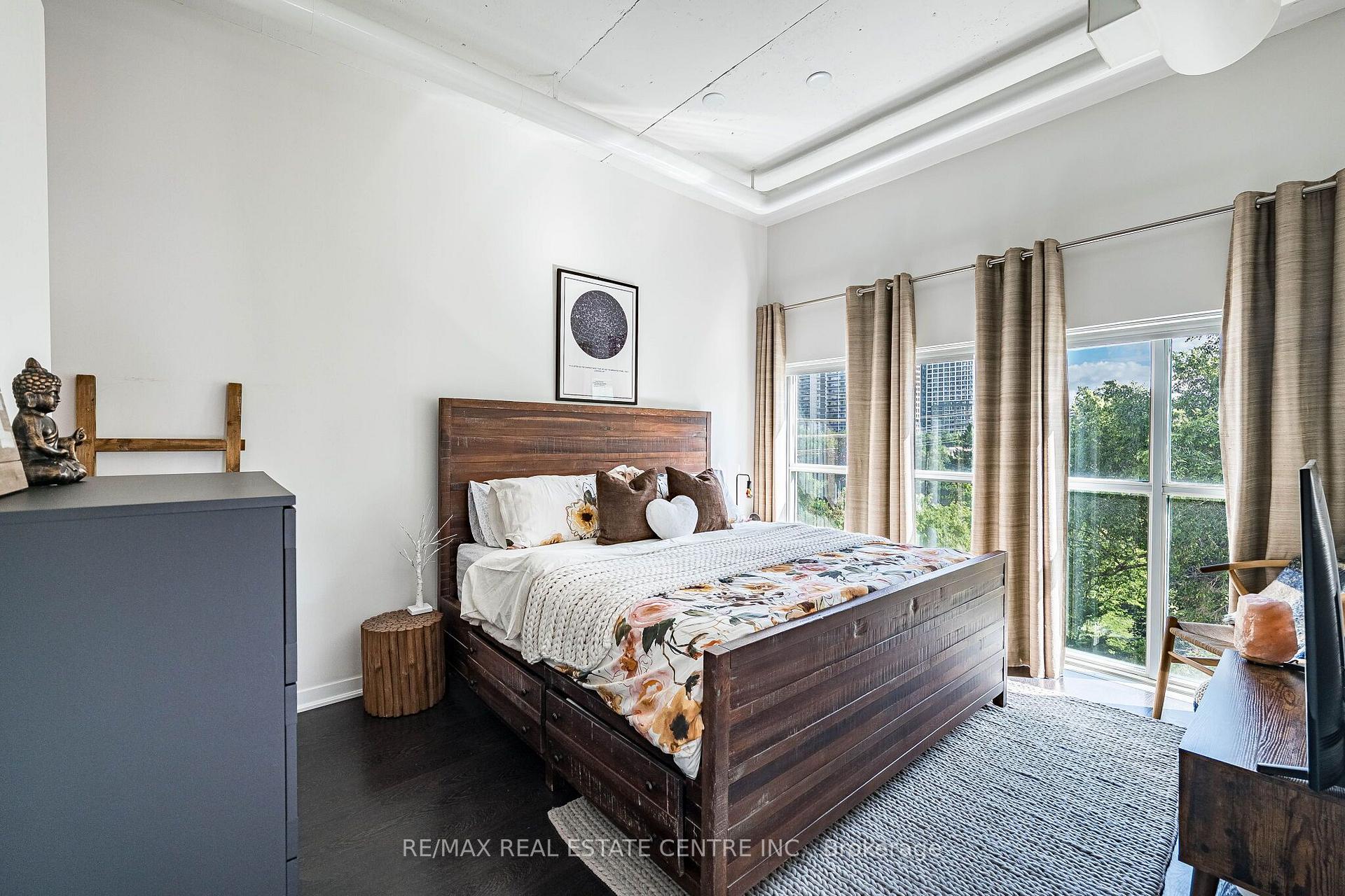 Photo 17 of Unit 406, 2 Fieldway Road, Etobicoke, Islington-City Centre West — HOMEH