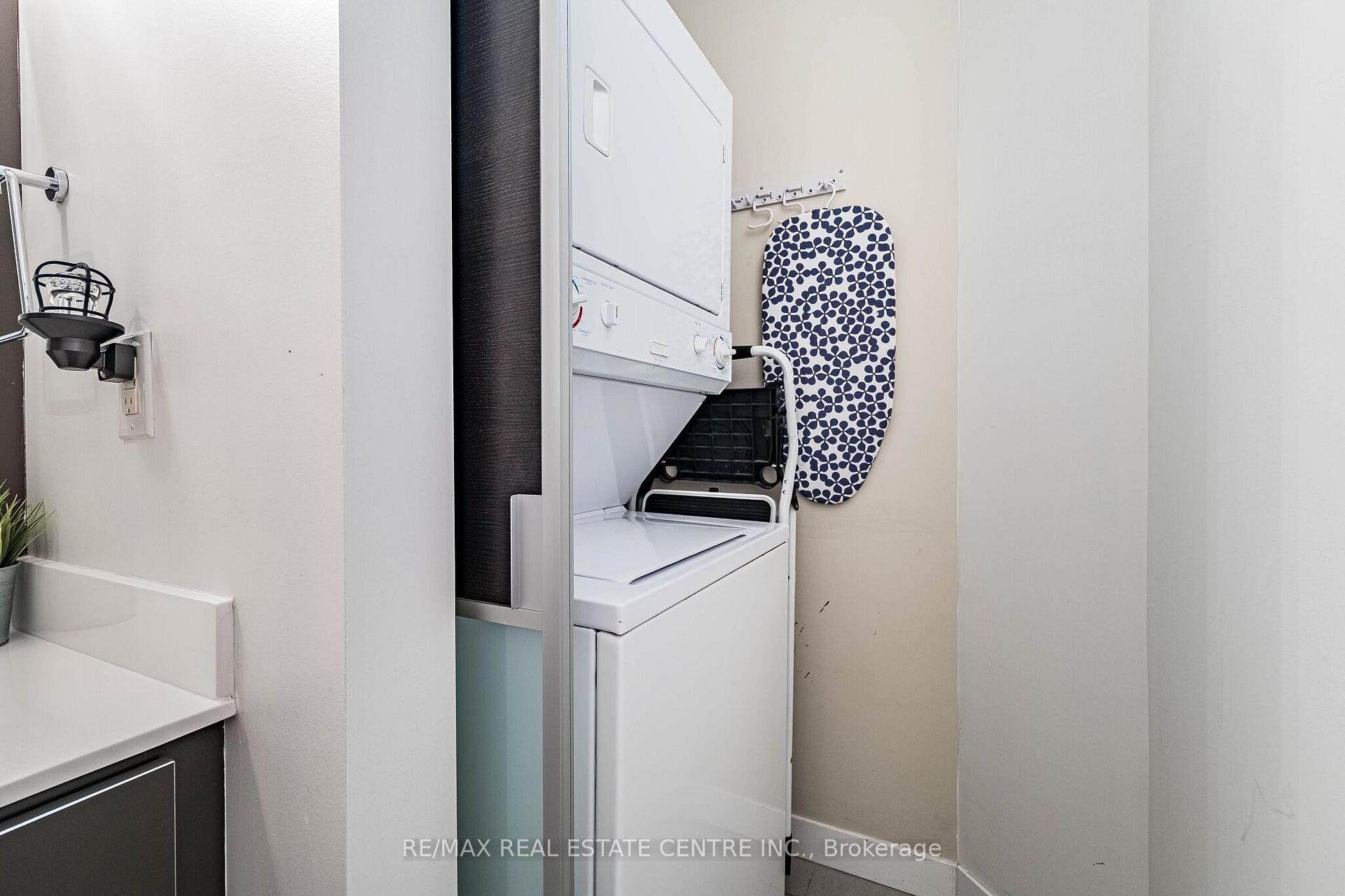 Photo 23 of Unit 406, 2 Fieldway Road, Etobicoke, Islington-City Centre West — HOMEH