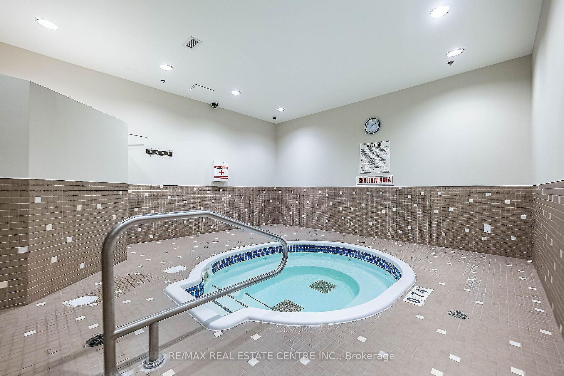 Photo 26 of Unit 406, 2 Fieldway Road, Etobicoke, Islington-City Centre West — HOMEH