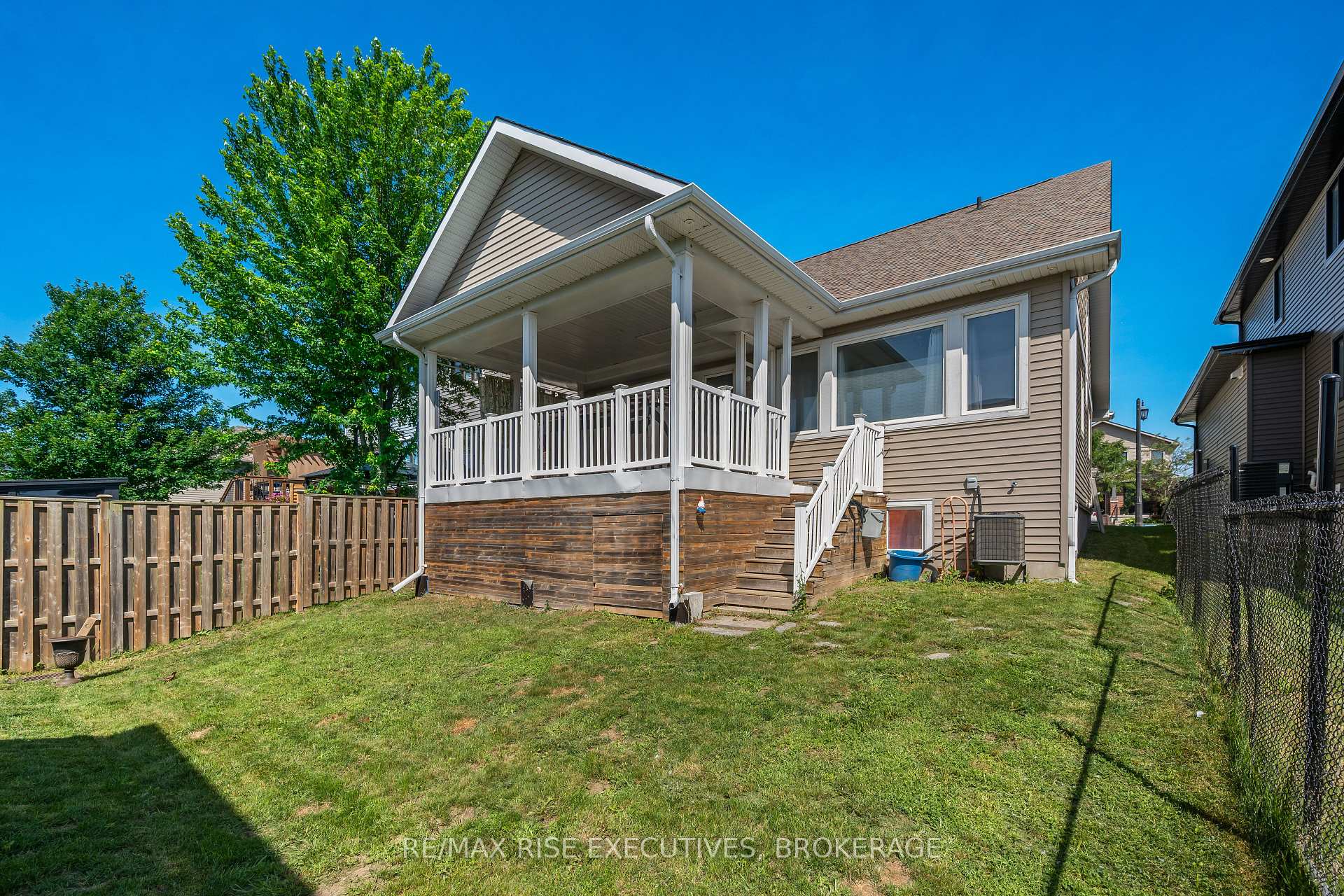 Photo 5 of 159 McDonough Crescent, Loyalist, Amherstview — HOMEH