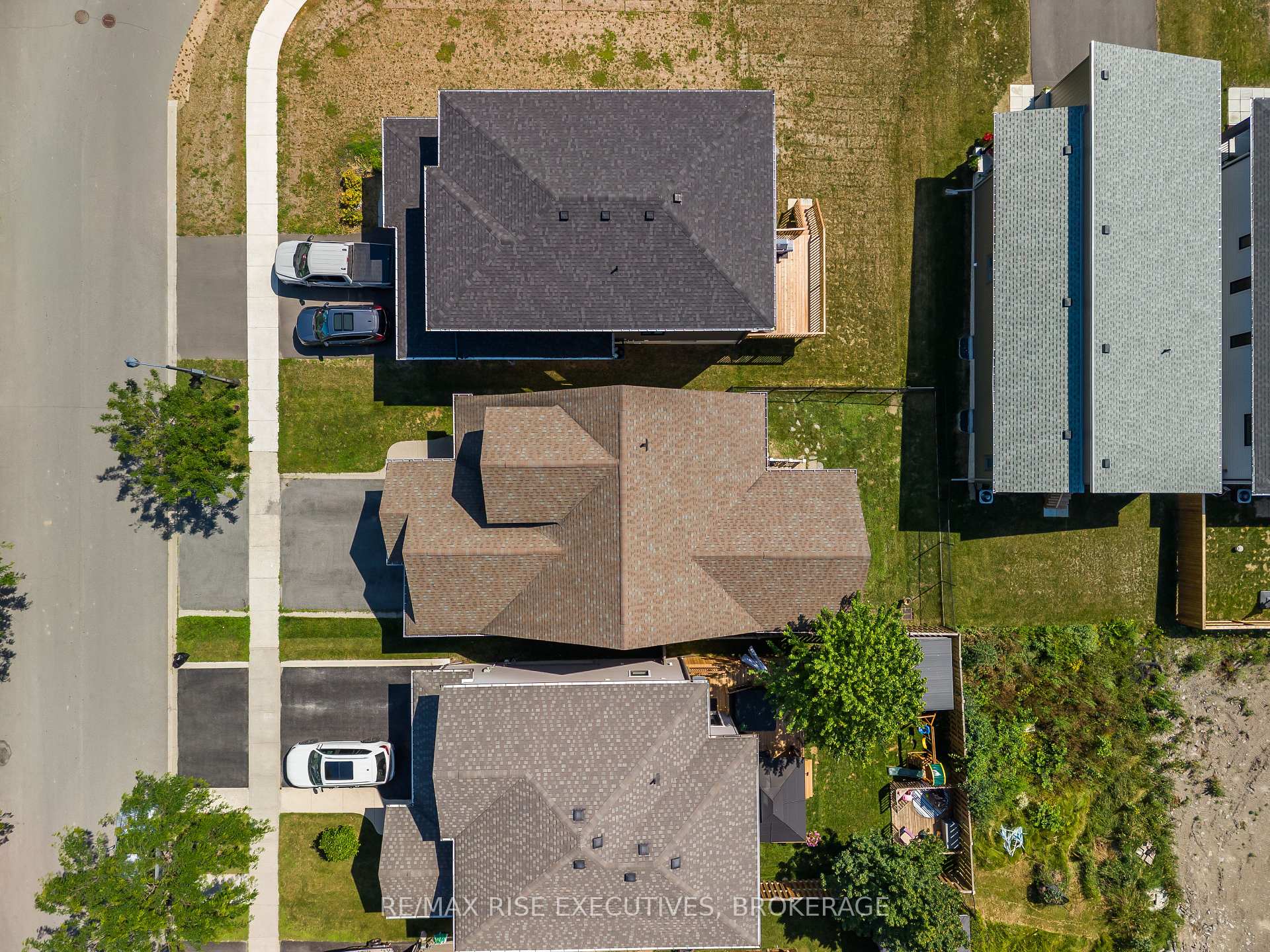 Photo 10 of 159 McDonough Crescent, Loyalist, Amherstview — HOMEH